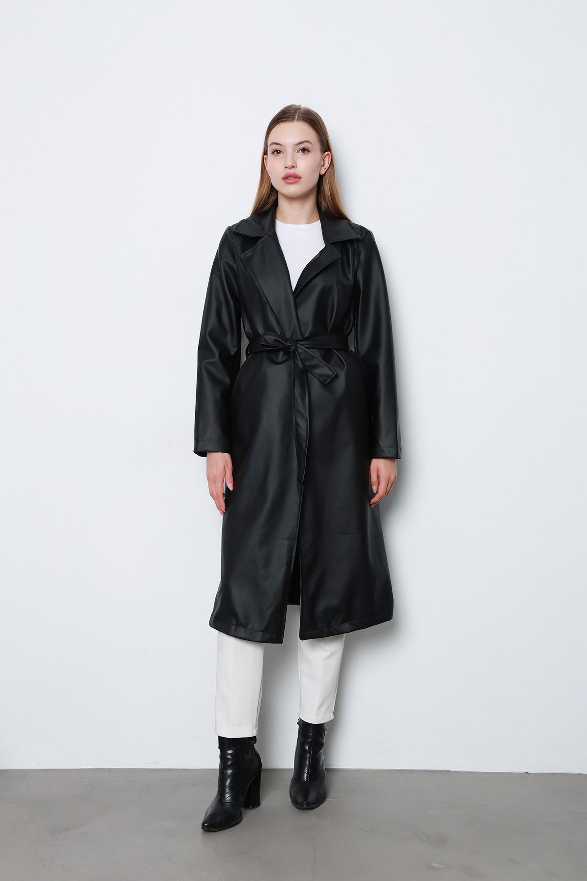 İKLİM LİFE-Black Leather Coat - Lined and Belted 1