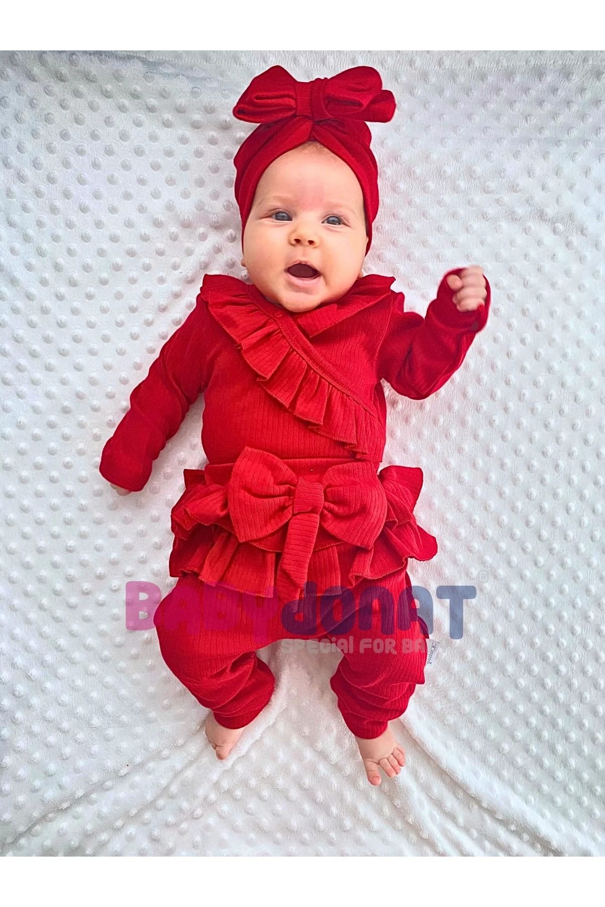 dalinda Fırfır Detaylı Fiyonk Boneli % 100 Pamuklu Kız Bebek Takımı