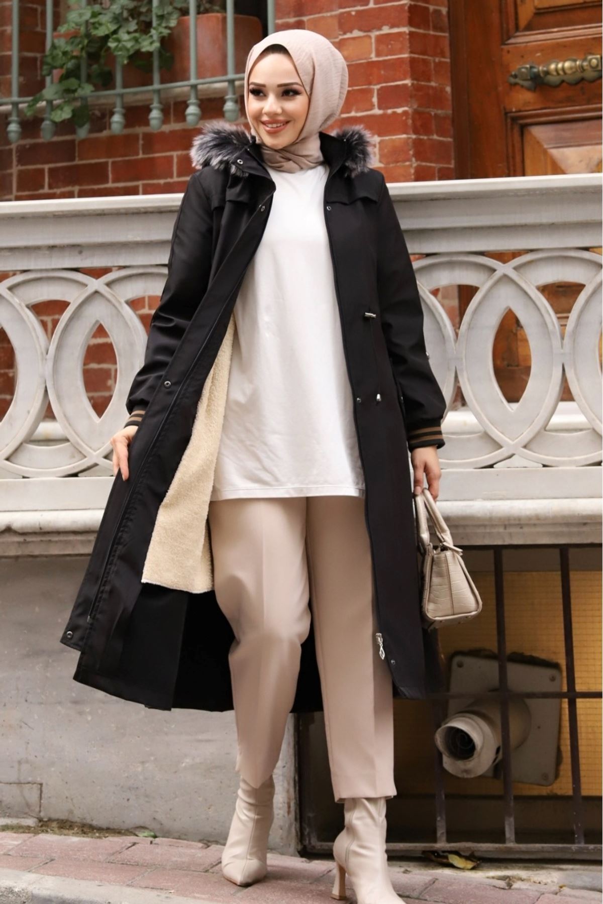 ALNİSS COLLECTİON  Kolu Ribanalı İçi Kürklü Çıkarılabilir Kapüşonlu Su Geçirmez Kadın Mont - Görsel 6