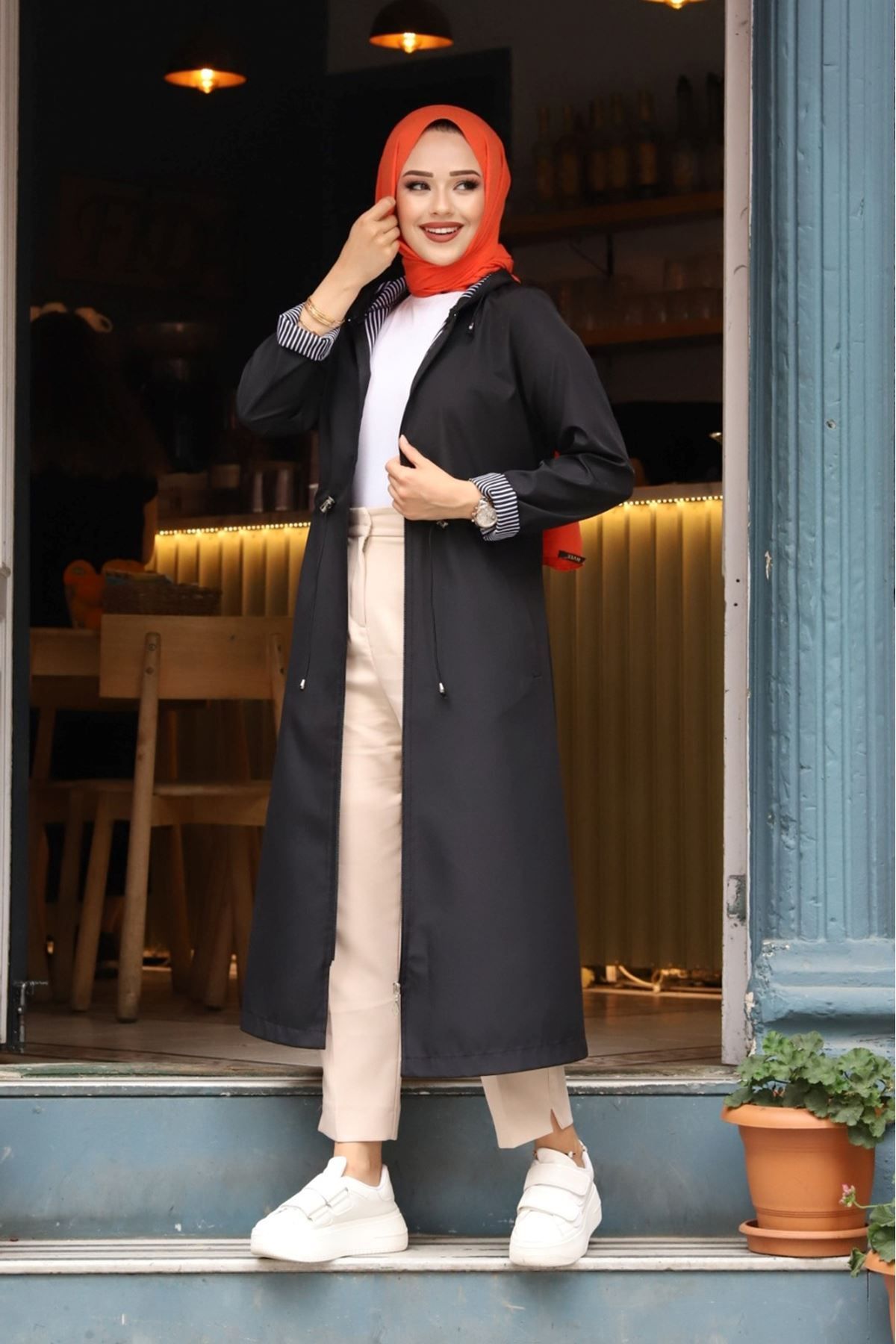 complete the look image