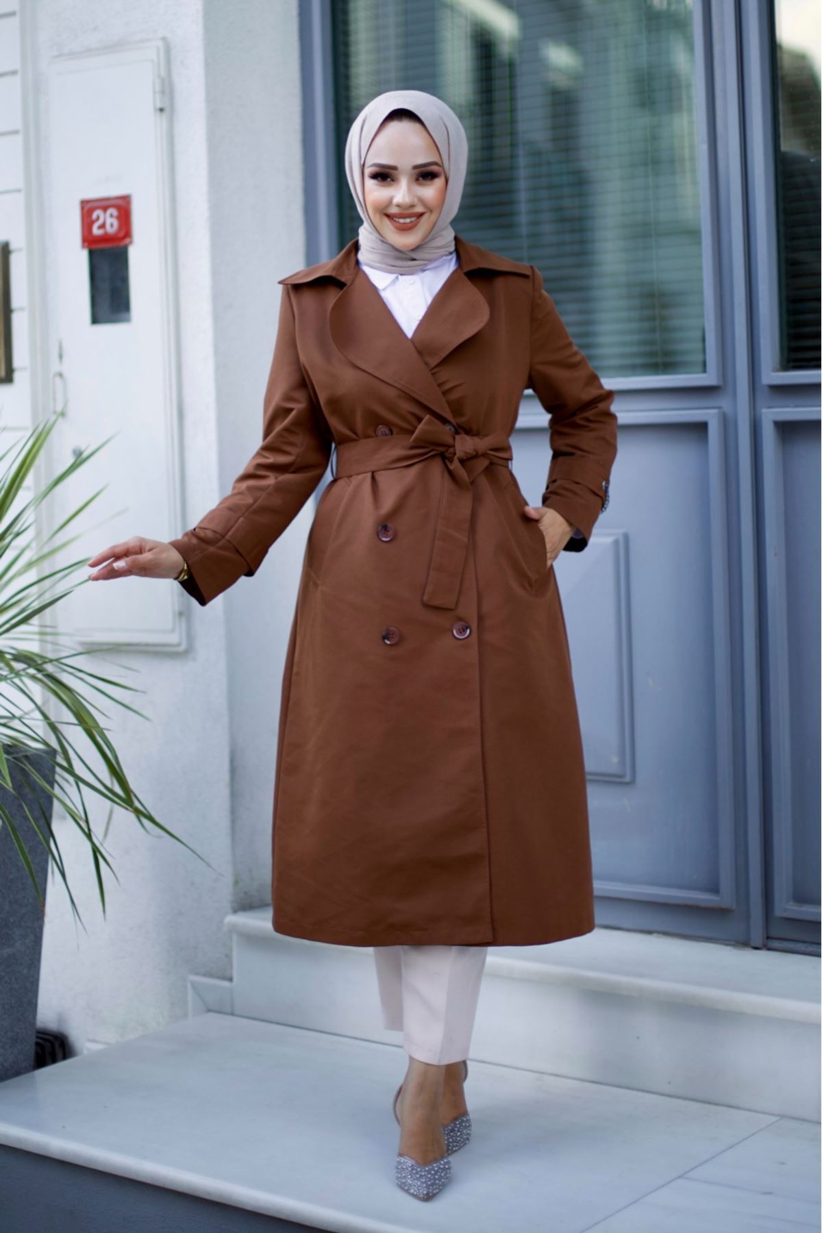 ALNİSS COLLECTİON-Belted Umay Trench with Chain Sleeves and Back Detail 5