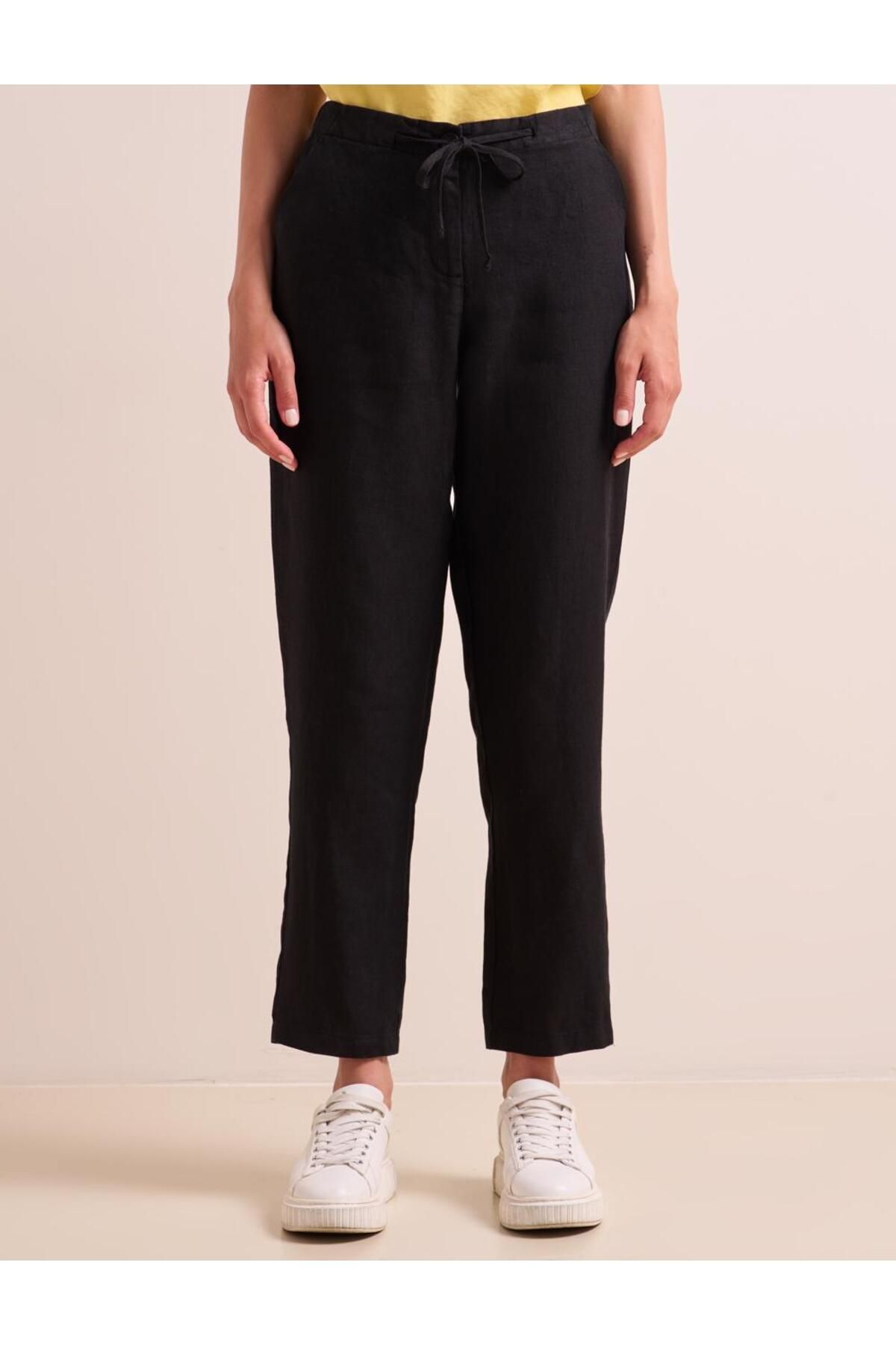 Jimmy Key-Black Straight Cut Linen Trousers with Elastic Waist Pockets 4