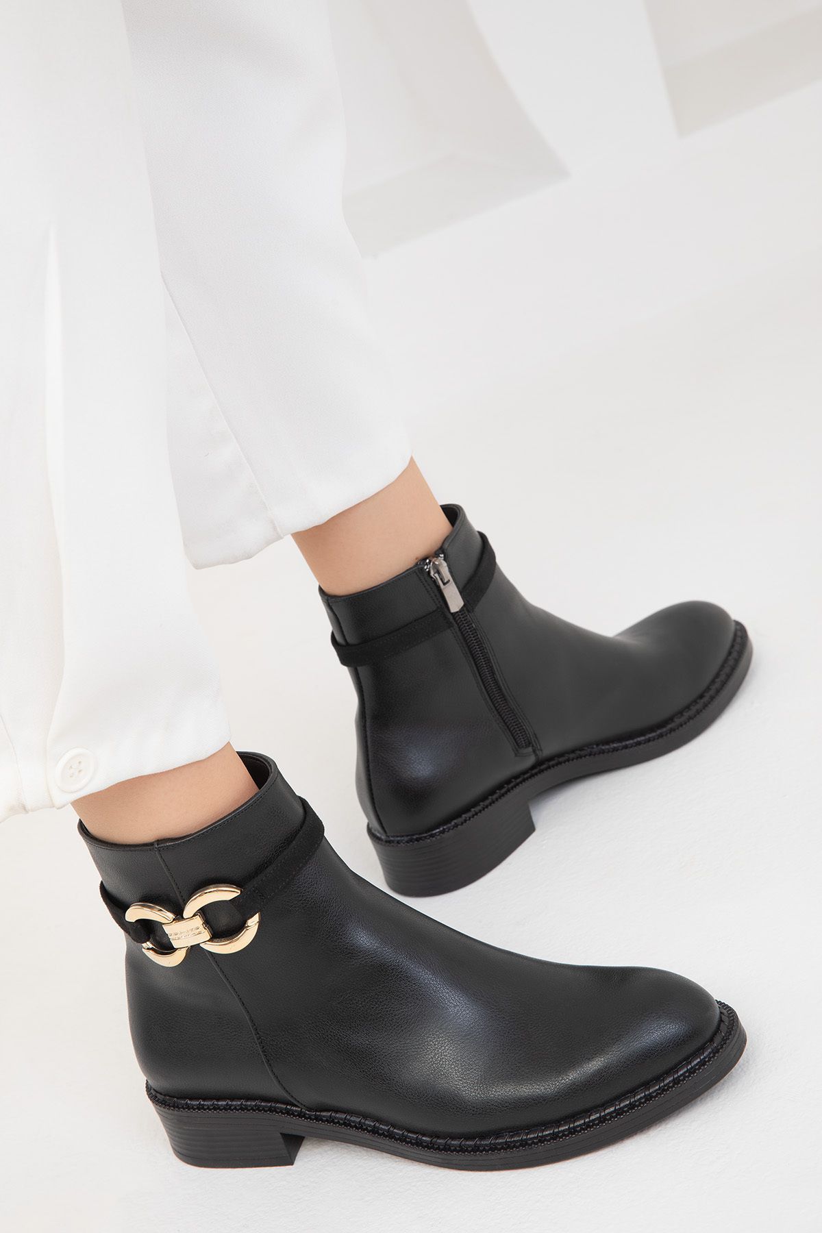 SOHO Damskie Czarne Buty - Model Bootie Kobieta - 36
