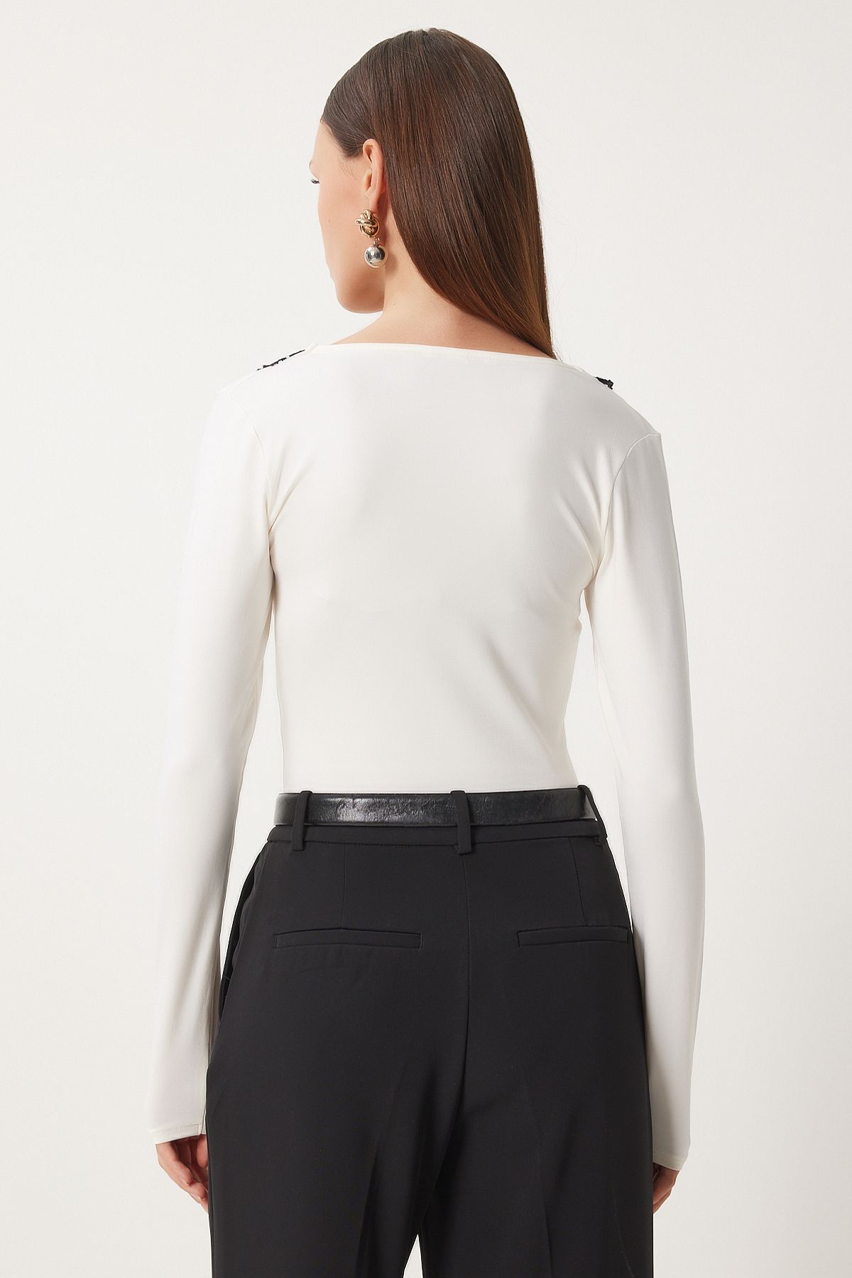 Happiness İstanbul-Ecrufarbener Damen-Body mit V-Ausschnitt und Spitze, gestrickt, mit Druckknöpfen, CV00037 5
