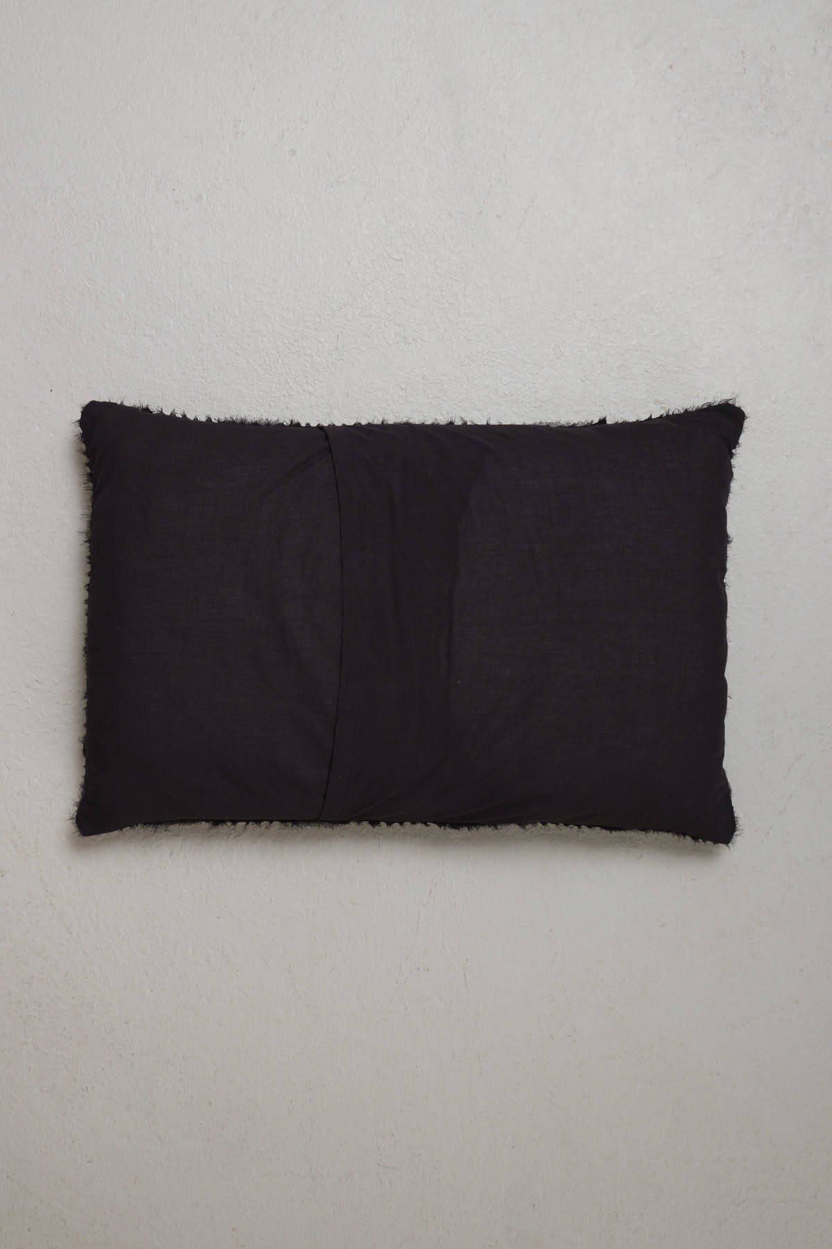 Peraluna-Foam Pillow Chiffon Stripe Knitwear Pillow Case 60X40 cm - Black 2