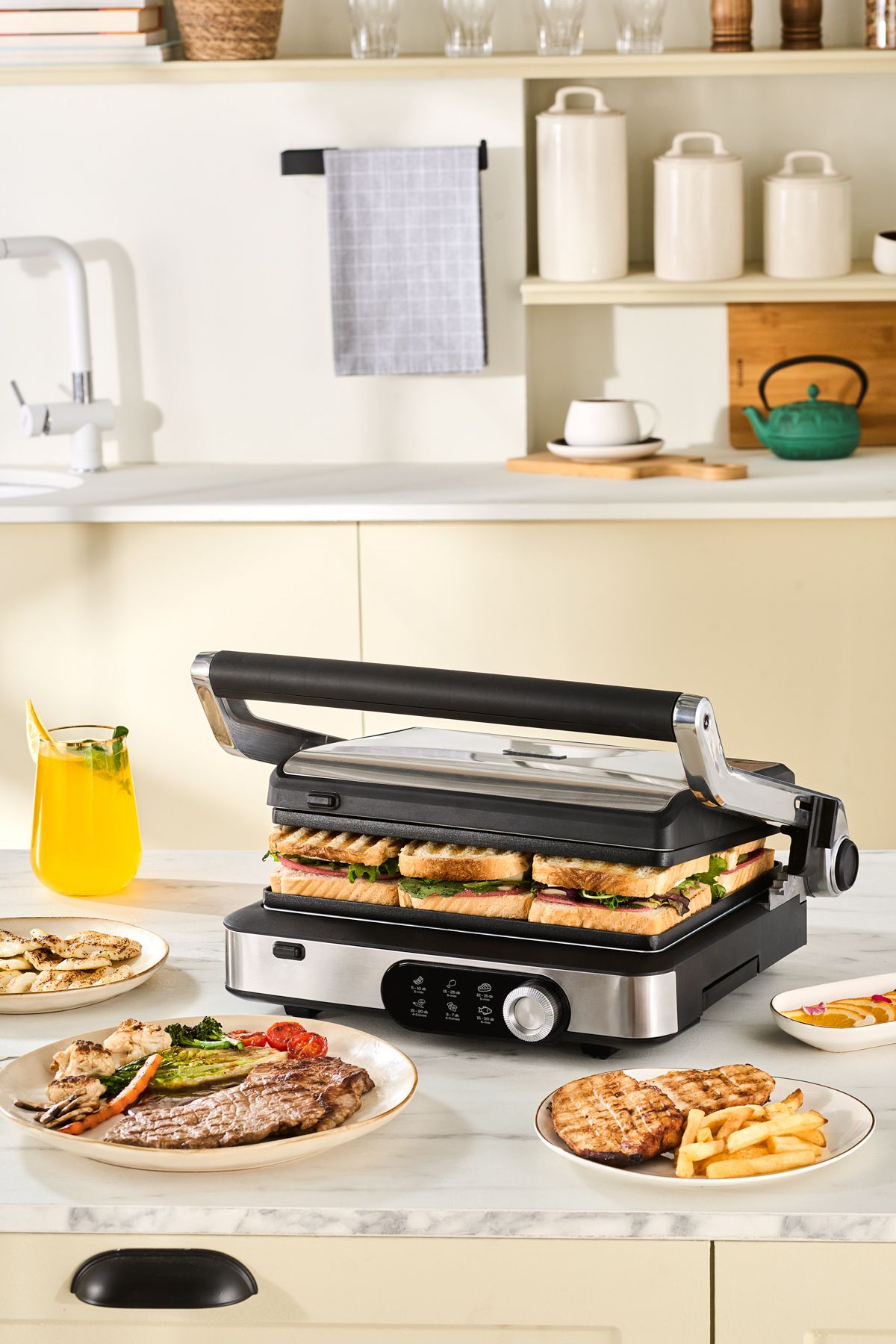 Gastro Gourmet Izgara ve Tost Makinesi Inox 2000 W 6 Dilim Kapasiteli