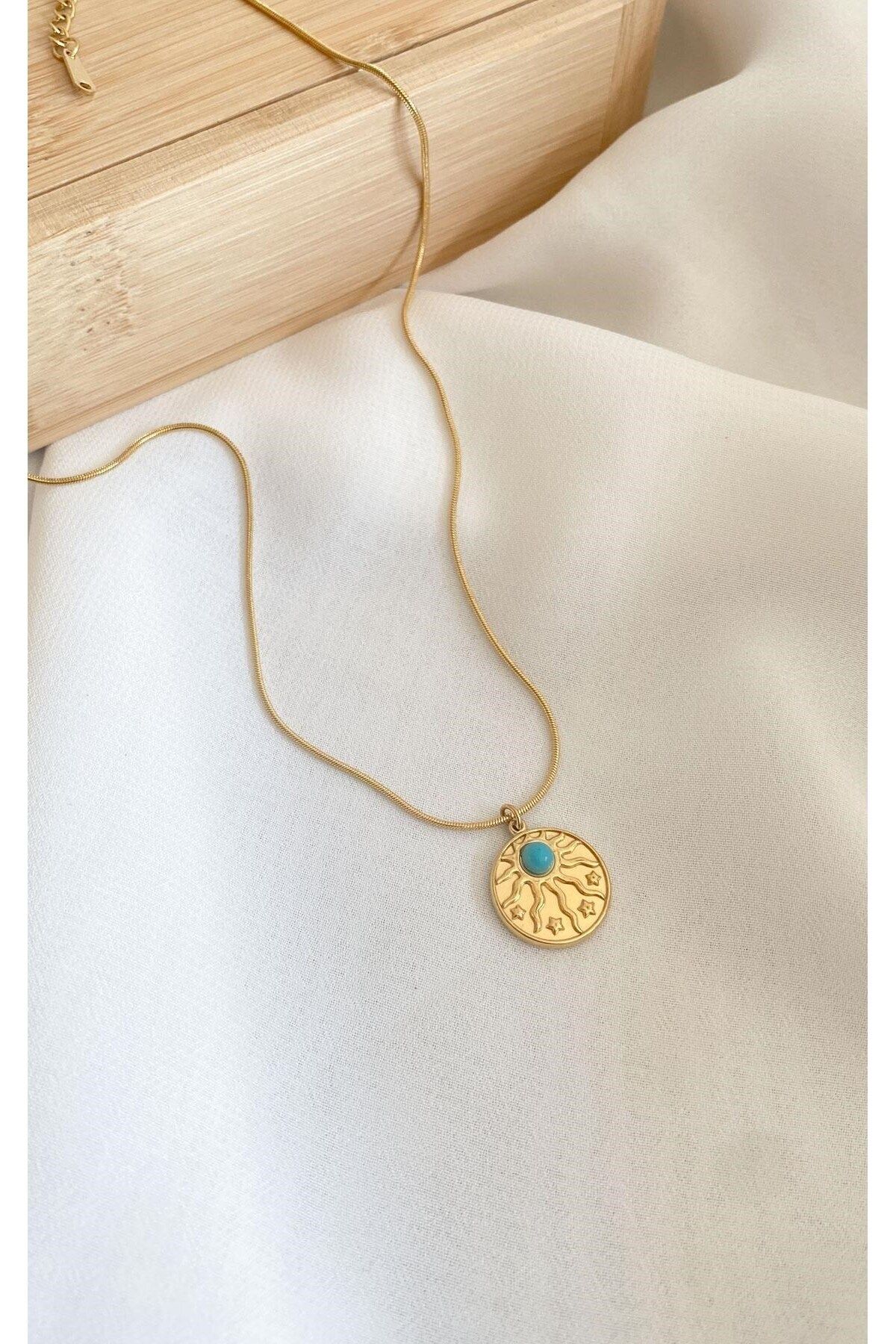 Sacha Accessories-Gold Steel Necklace with Turquoise Detail and Star Pattern on Plate 3