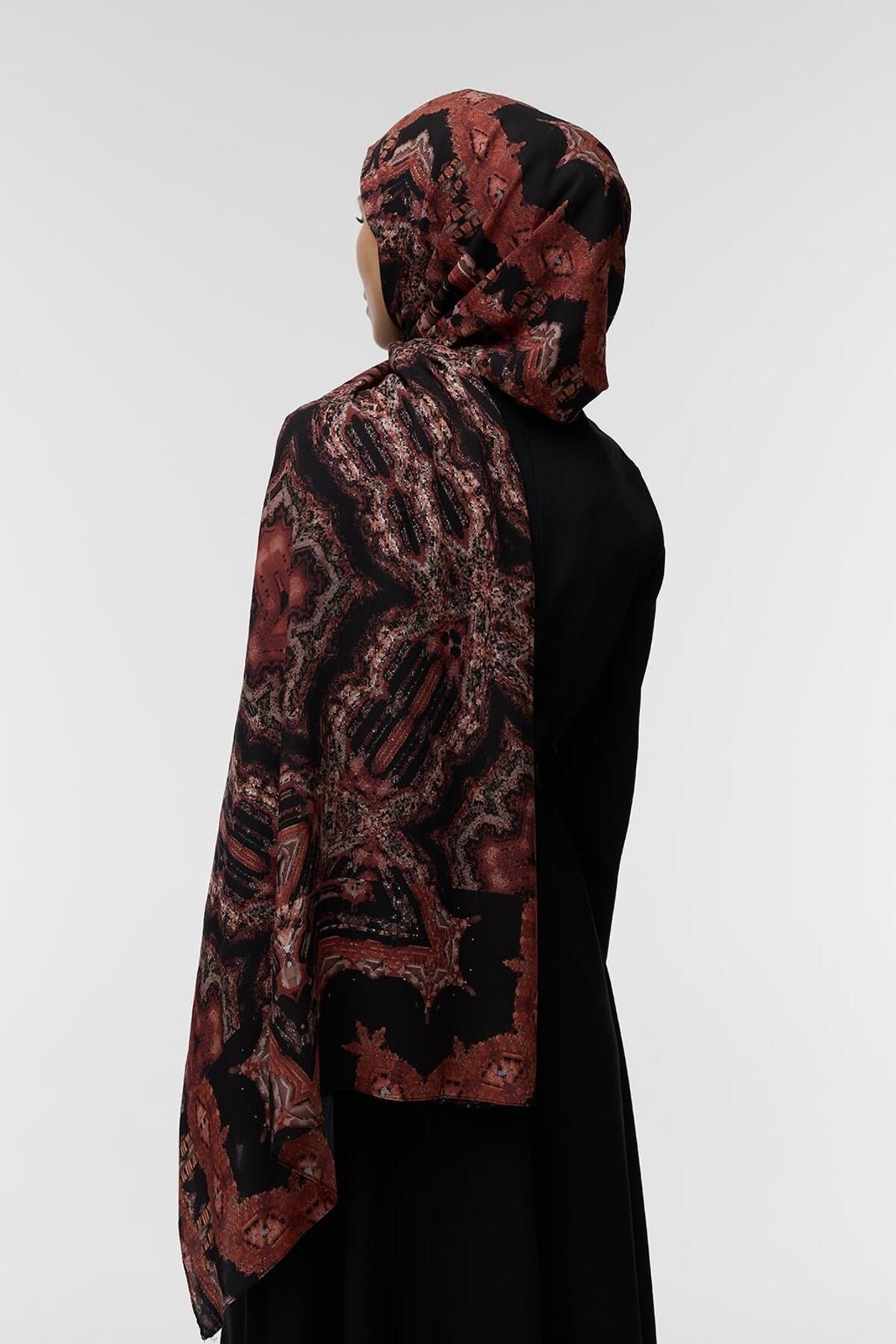 Qef-Nisha Patterned Deluxe Shawl 4