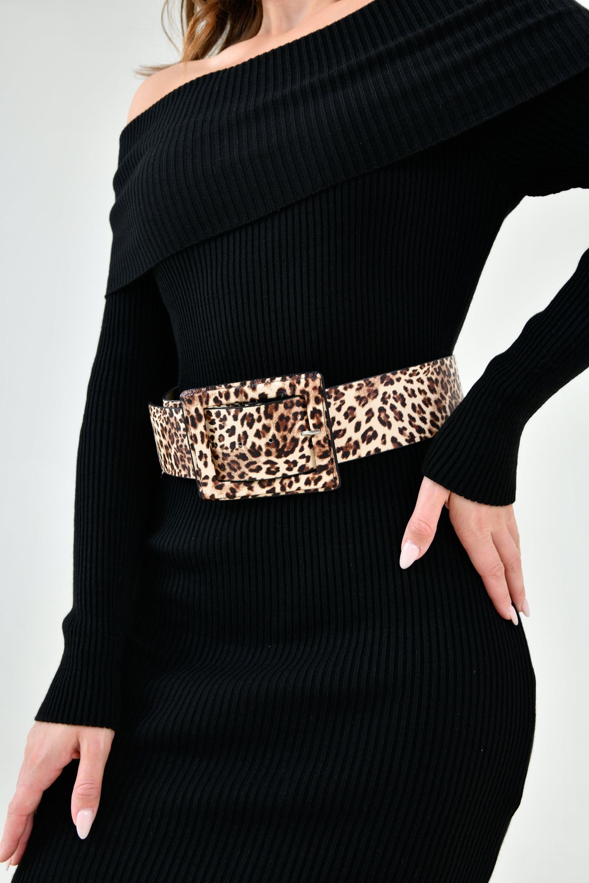 WOMAN VISION-Black Faux Leopard Leather Belt with Wide Band and Buckle Design 15525 3