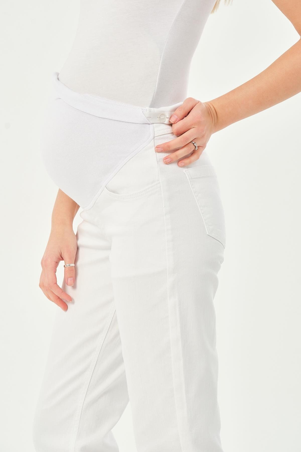 BUSA-Maternity Flexible Abdomen Banded Adjustable Waist Mom Fit Jeans White 5