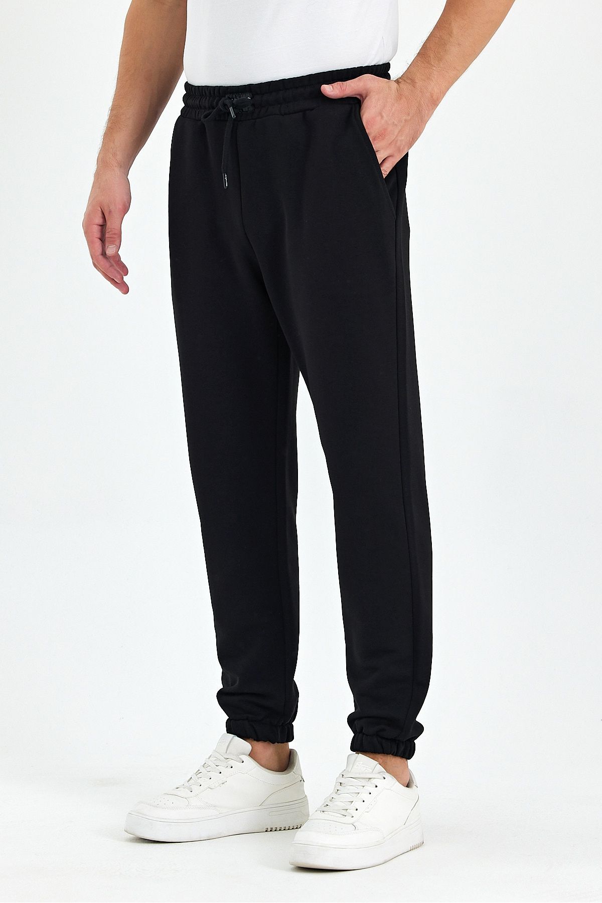 ESPİNA-Men's Diagonal 3 Thread Sweatpants with Pockets and Cord 4