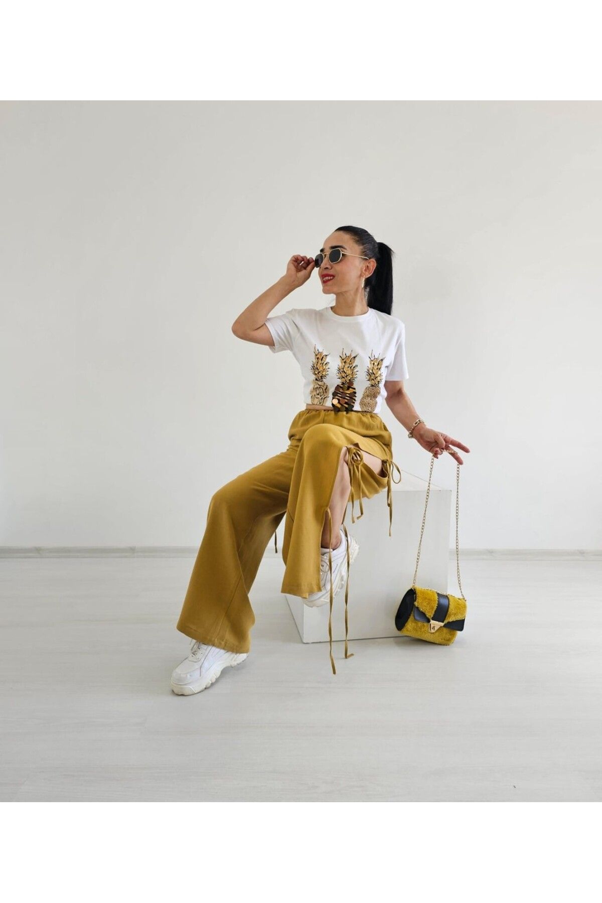 Altı Üstü Butik-Pantaloni cu cravată la picioare 6