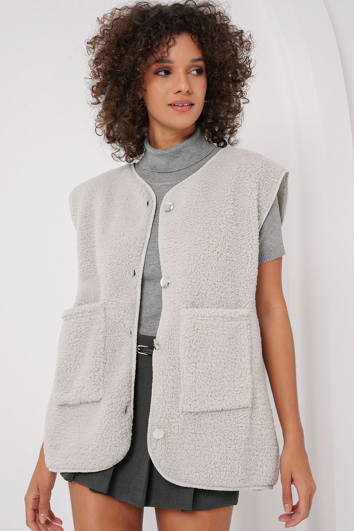 Bigdart-6803 Plush Vest with Pockets - Gray 1