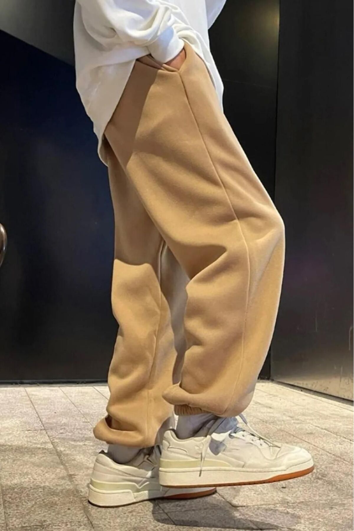 NO 601-Pantaloni de trening oversize cu imprimeu palmier bej pentru bărbați 2