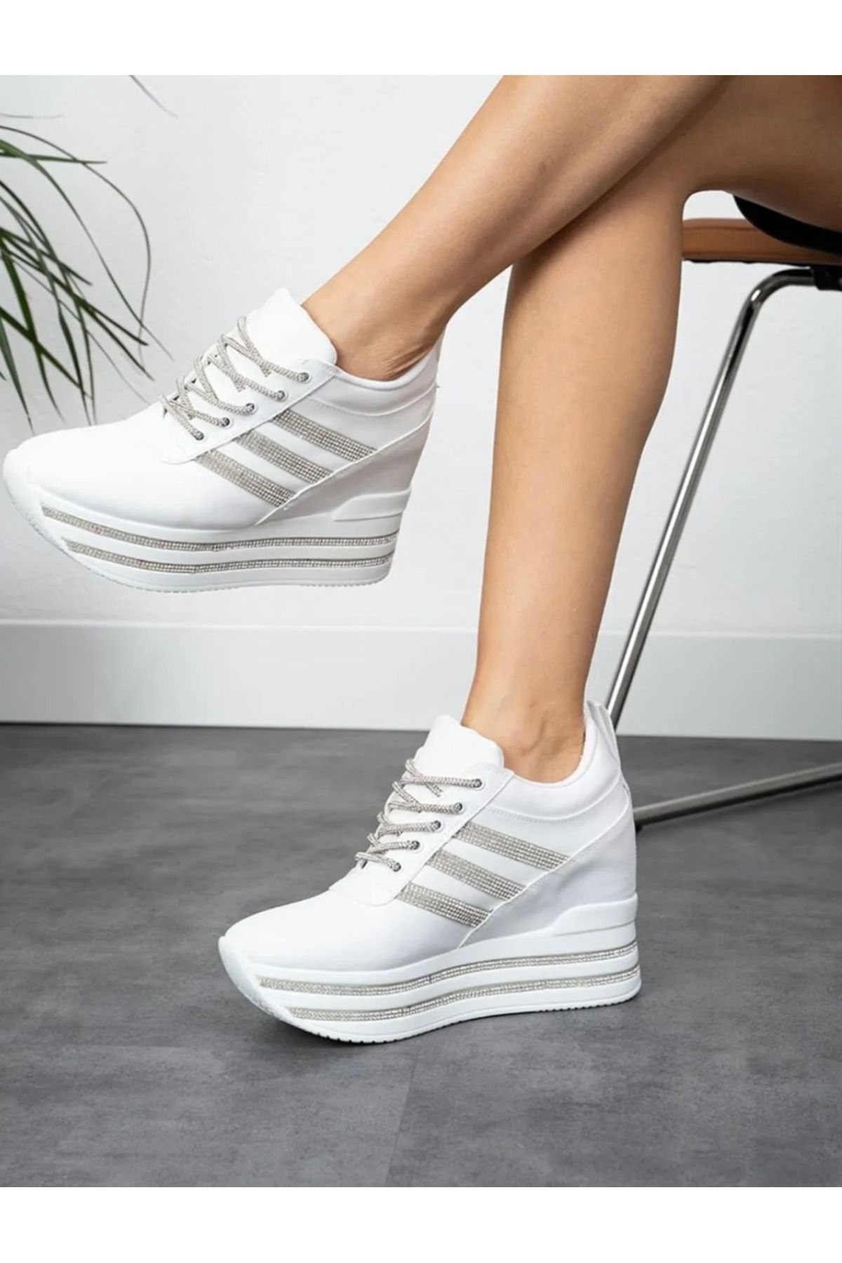 Giydim Gidiyor-White Parla Hidden Heel Sneakers 4