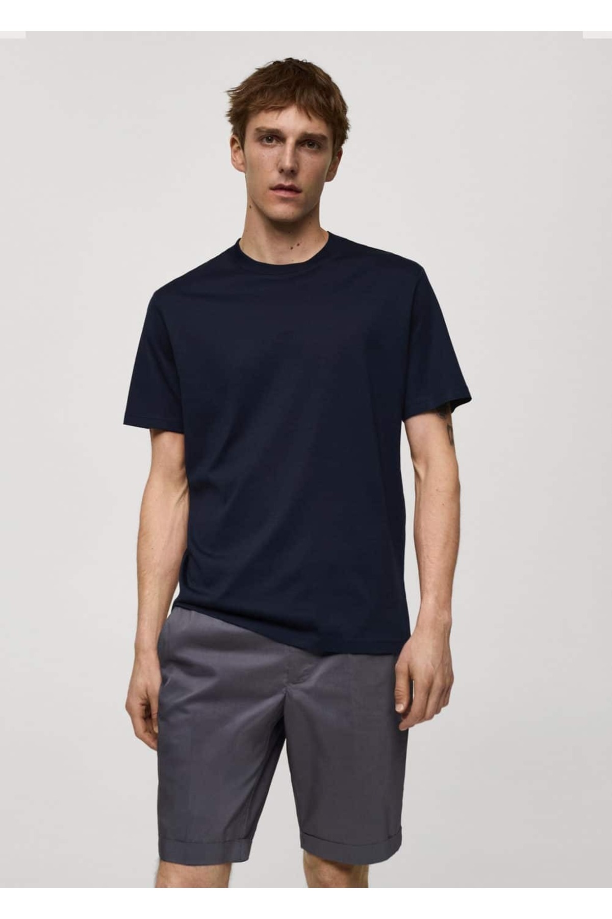 %100 pamuklu dar kesim tişört