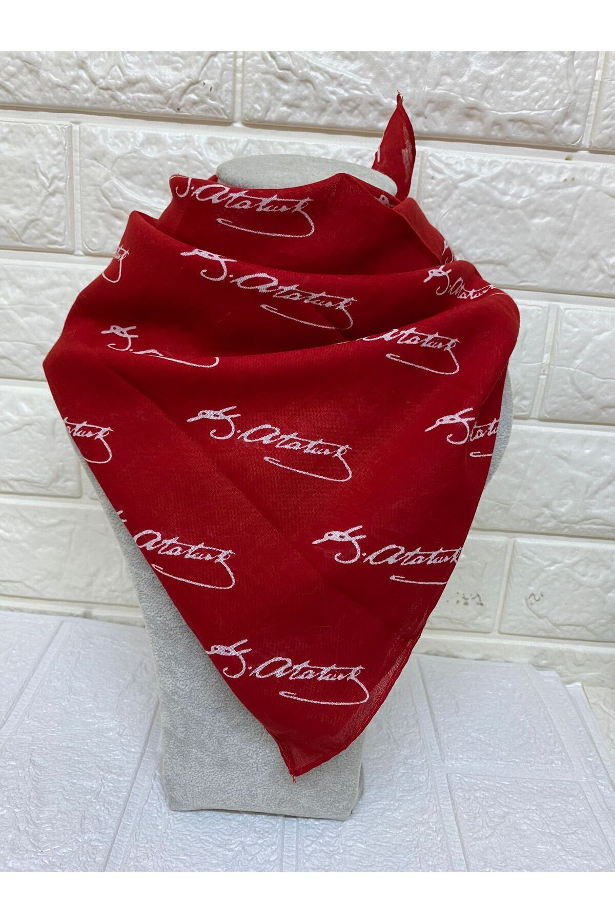 sema aksesuar-Ataturk Signed Red Cotton Scarf - Unisex Bandana - 23 April, 29 October, 19 May 2