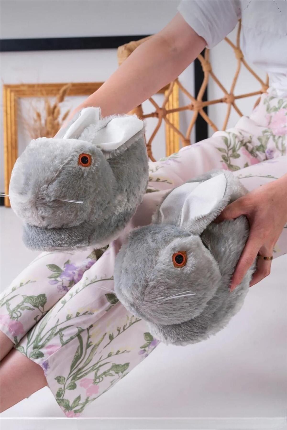 Liger-Plush Rabbit Figured Anti-Slip and Noise-Proof Home Slippers GRAY 2