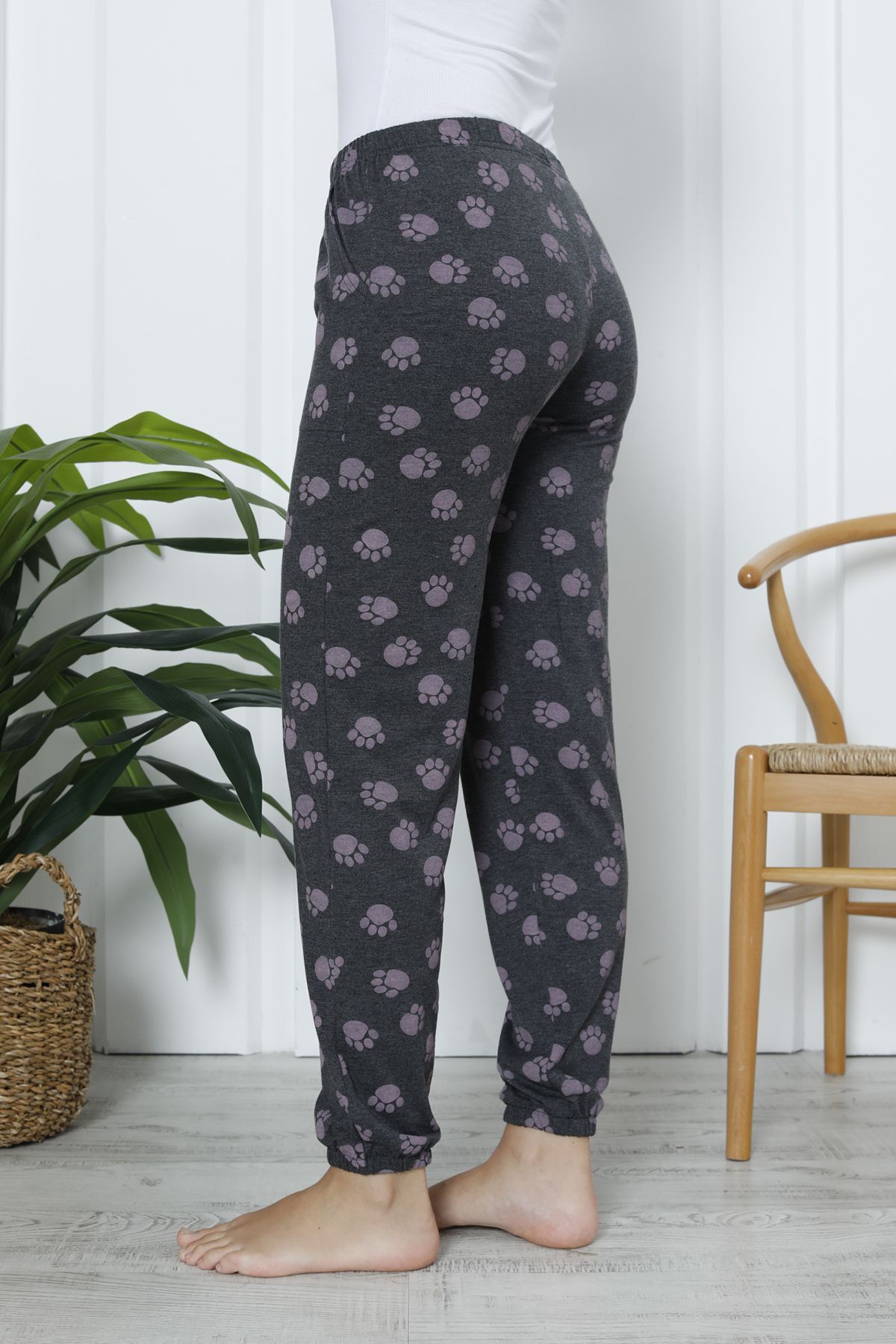 Nicoletta-Lycra Gray Cat Patterned Women's Pajama Bottoms - Pockets and Ankle Elastics 3