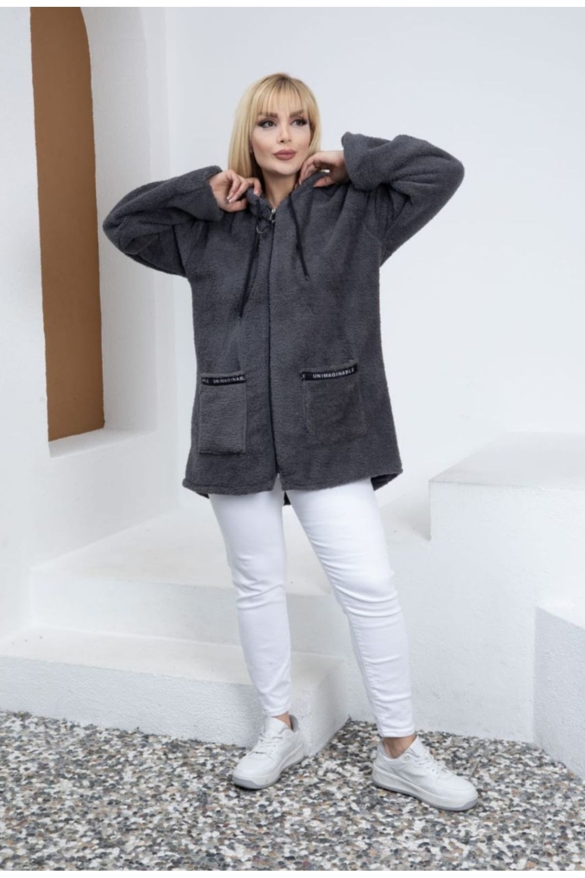 BİrHoşButik-Plus Size Lycra Soft Fleece Cardigan - Leopard Plush Trend with Pockets, Hoodie and Zipper 4