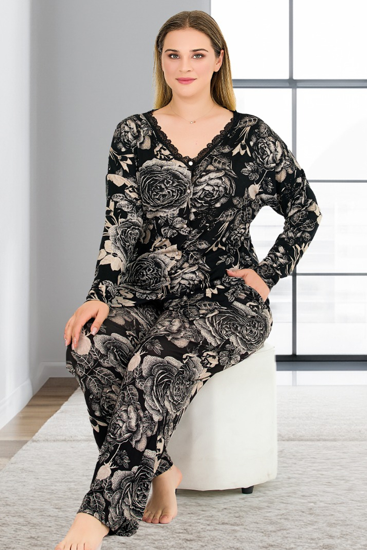 Yaprak Desenli Yumuşacık Pijama Uzun Kollu Düğmeli Üst Büyük Beden Viskon Kumaş Pijama Takımı 11376