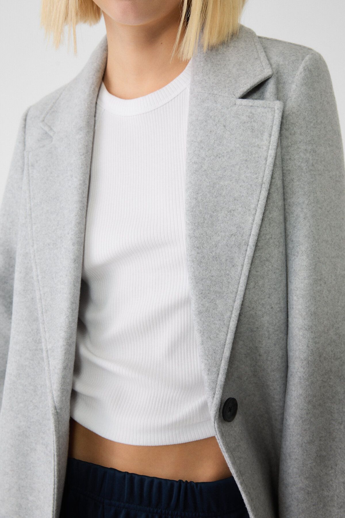 Stradivarius-Soft-touch button-up midi coat 4