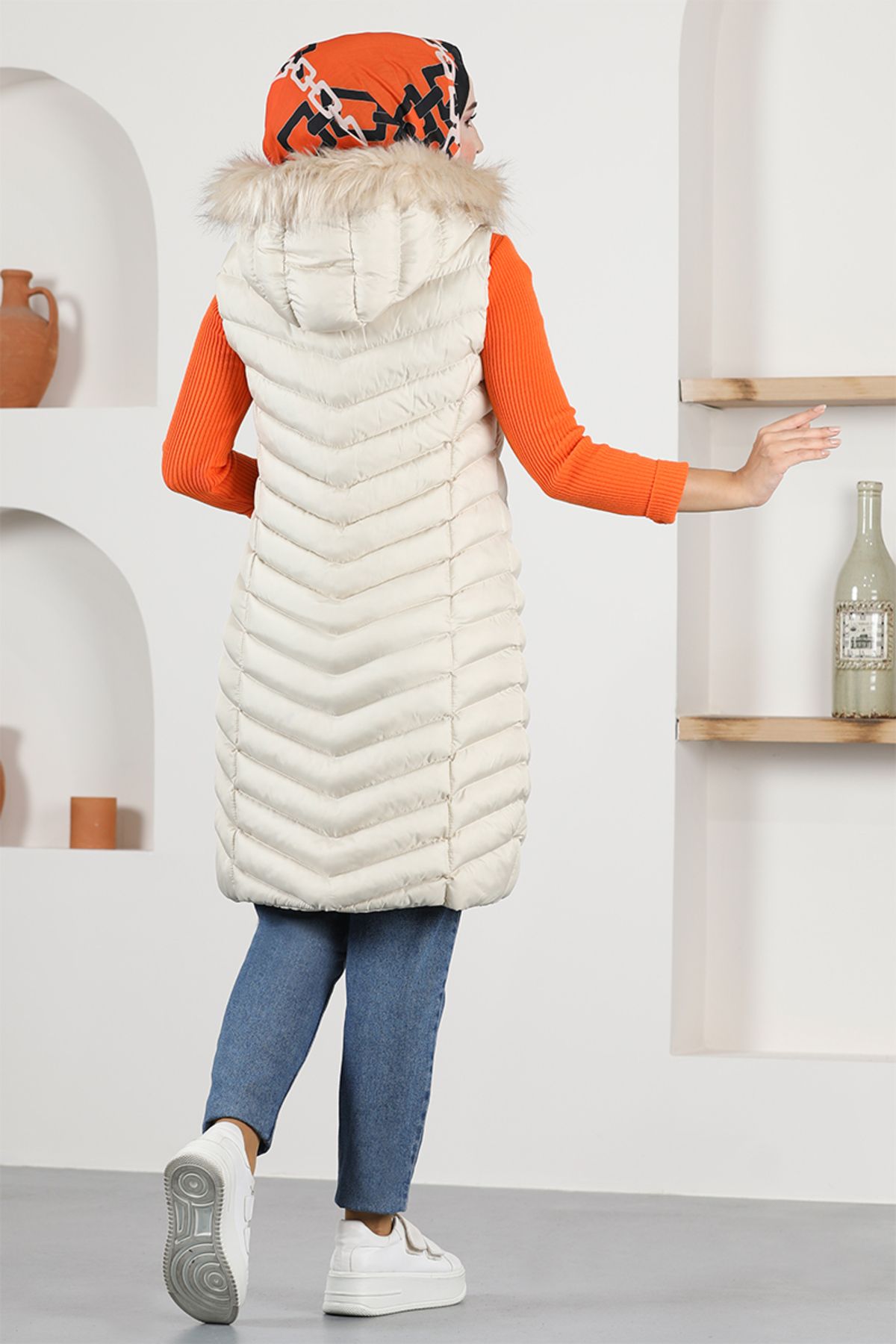 ModaMerve-Beige Hooded Puffer Vest - Art2873 3