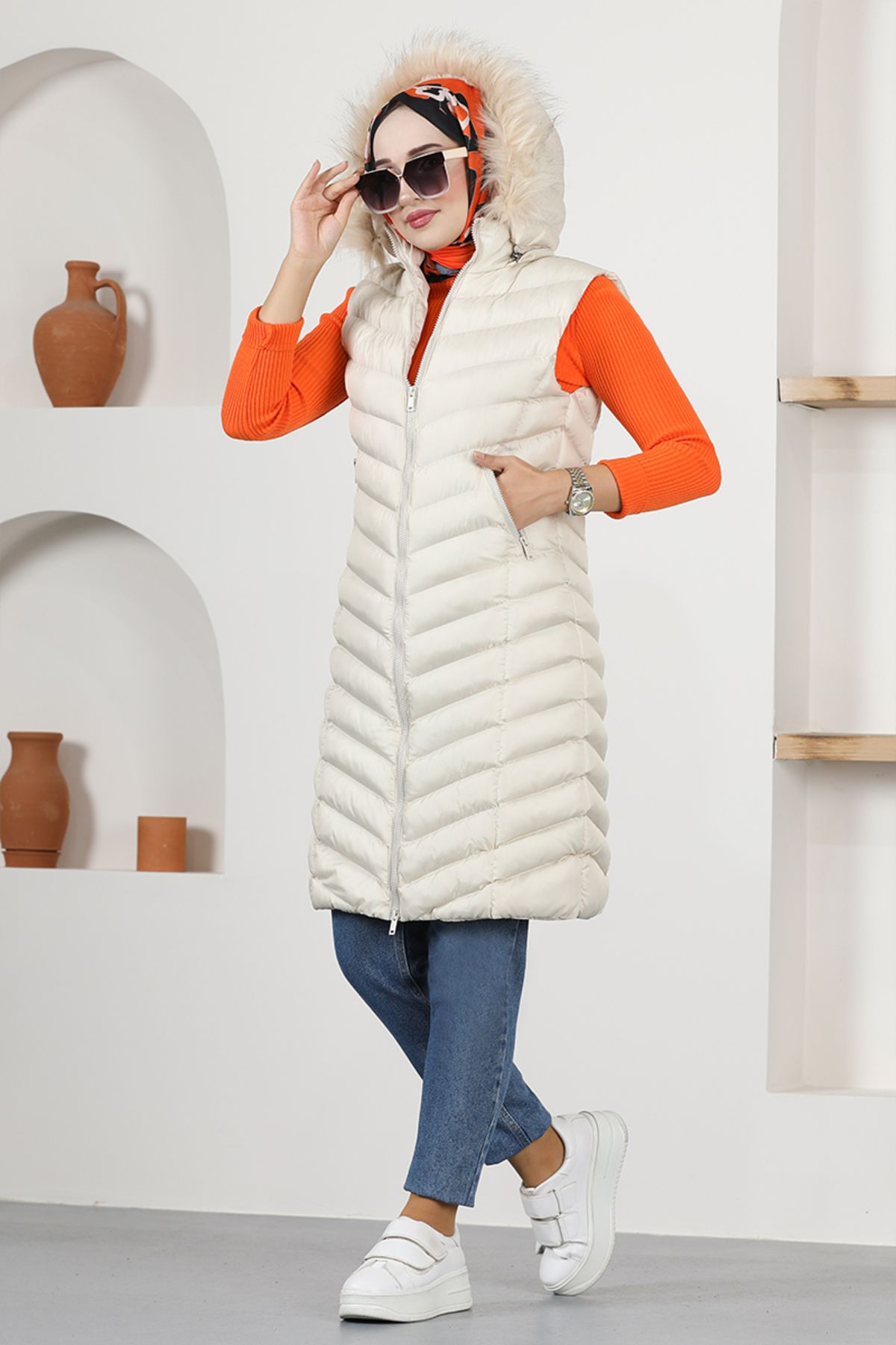 ModaMerve-Beige Hooded Puffer Vest - Art2873 1