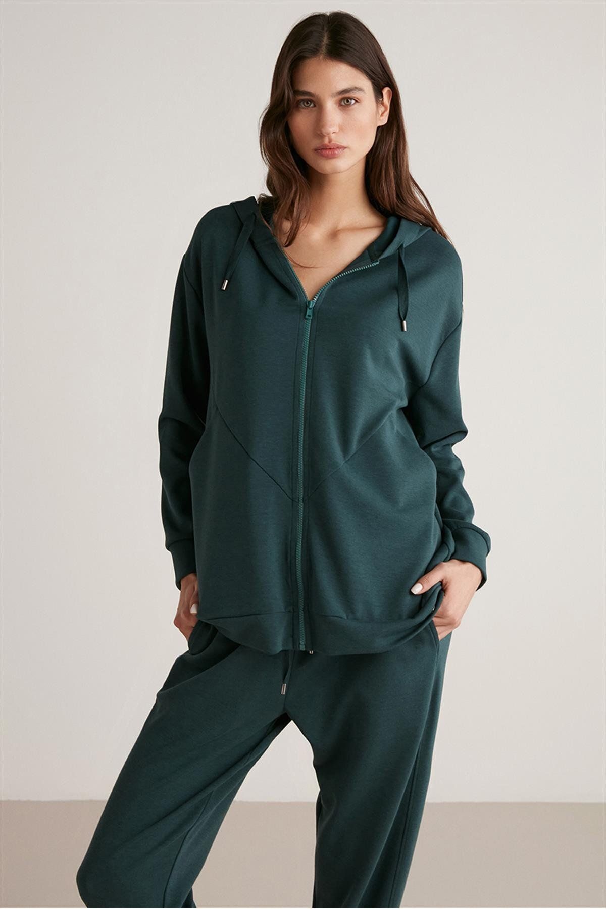 Penyemood-Lux mood tracksuit-9338 1