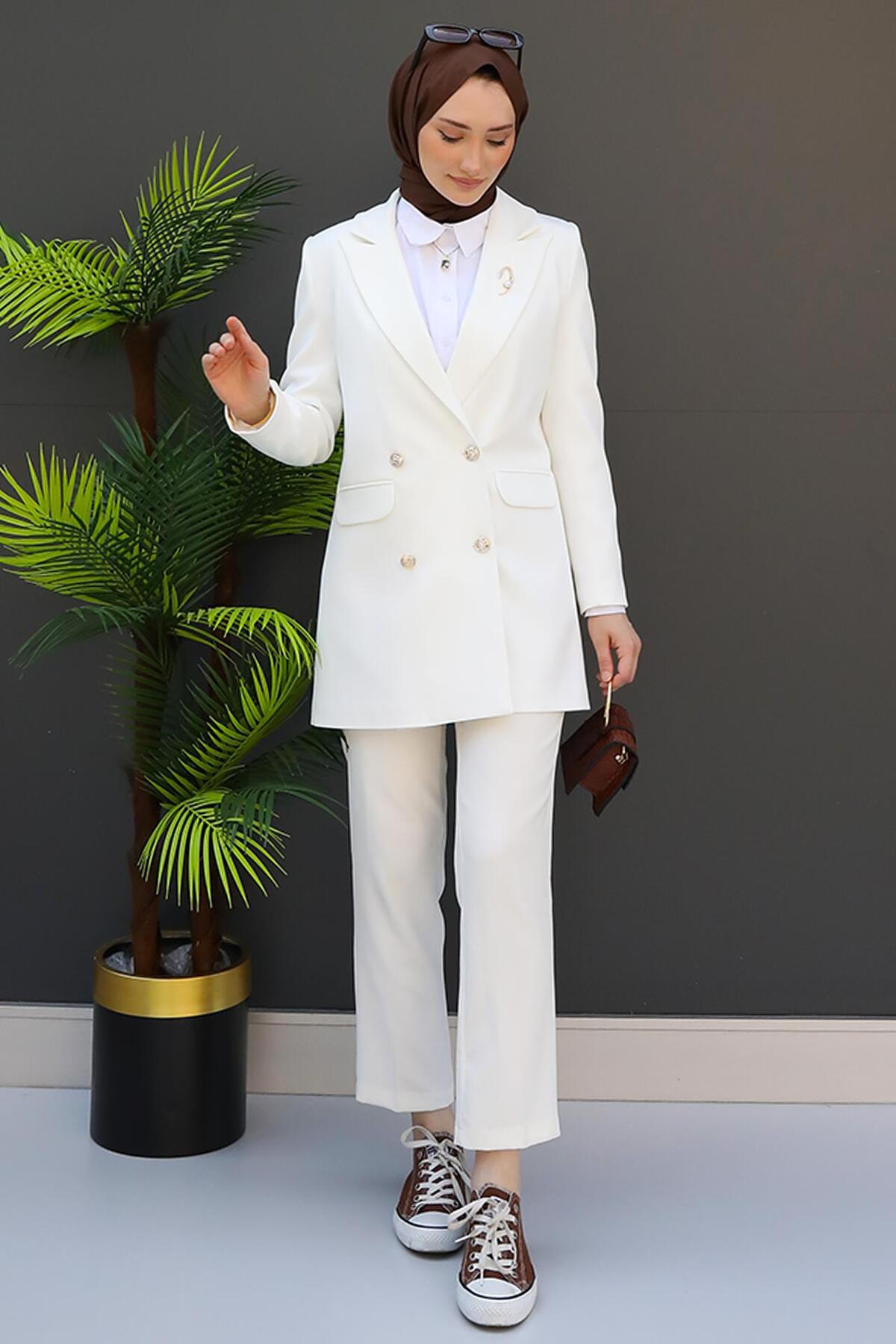 giz astore  Kelebek Broş Detay Ceket Beyaz - Görsel 2