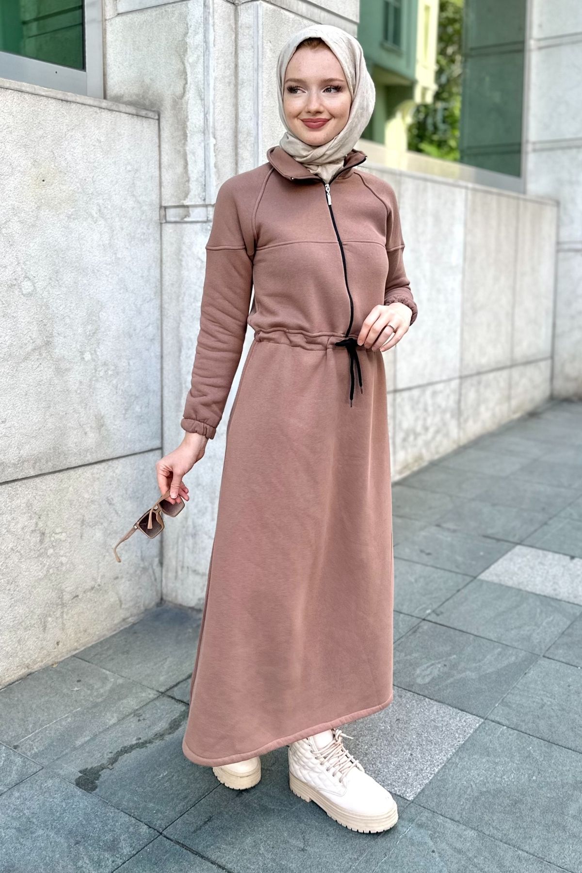 Gizce-Hopa Camel Dress 5