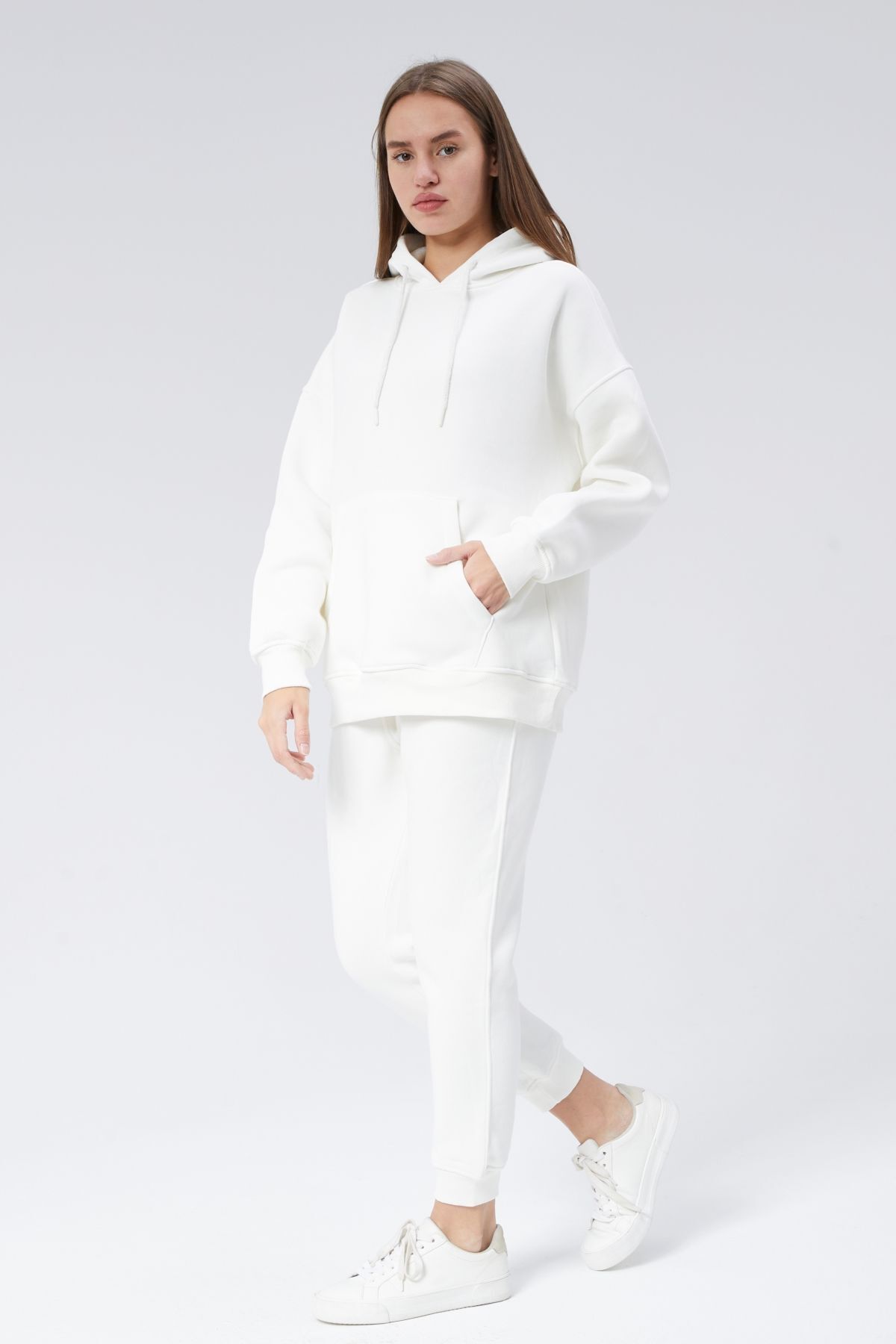 soBasic-White Three Thread Raster Hooded Tracksuit Set - Kangaroo Pocket 3