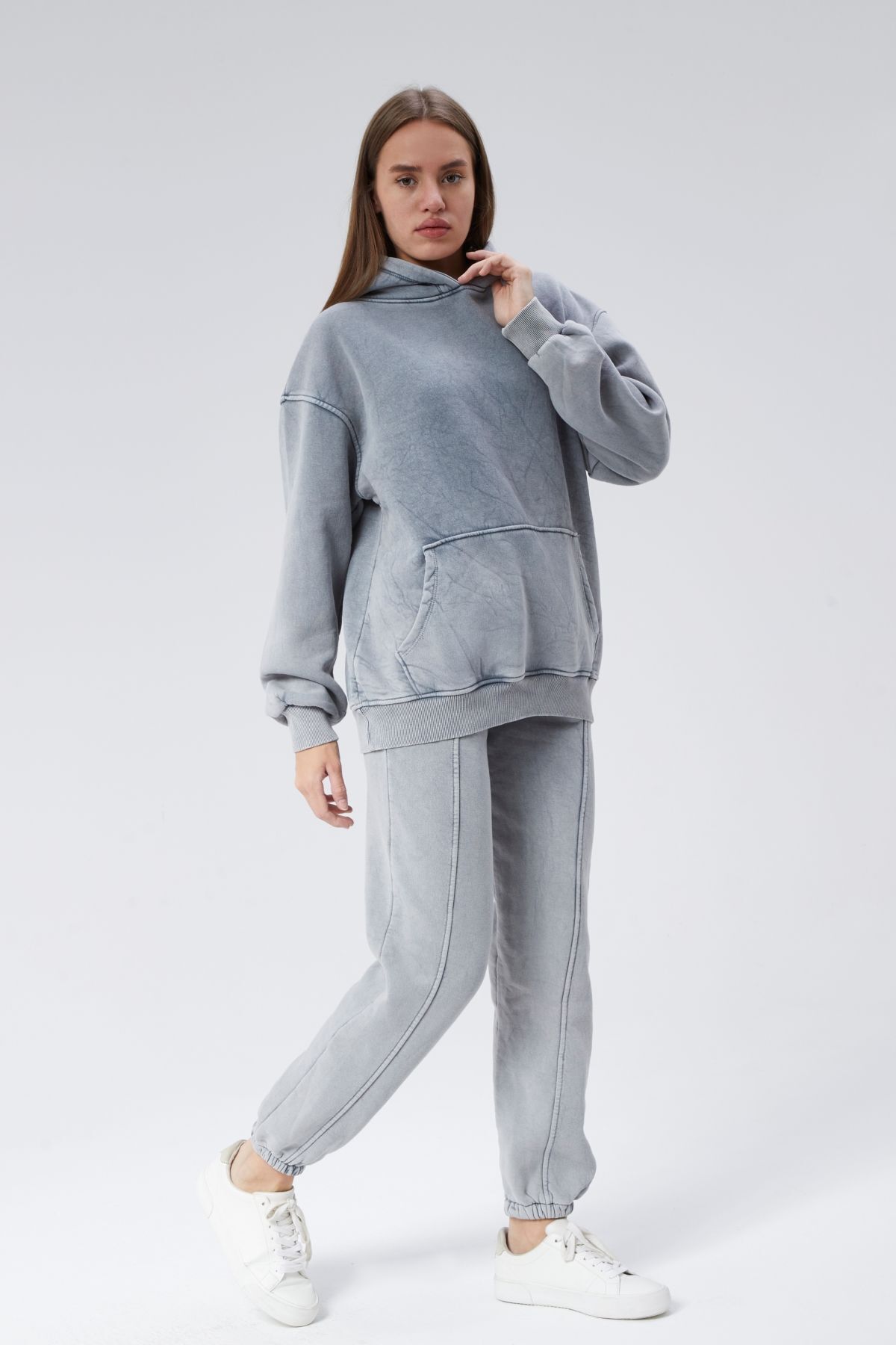 soBasic-Gray Hooded Kangaroo Tracksuit Set Made of Three Thread 5