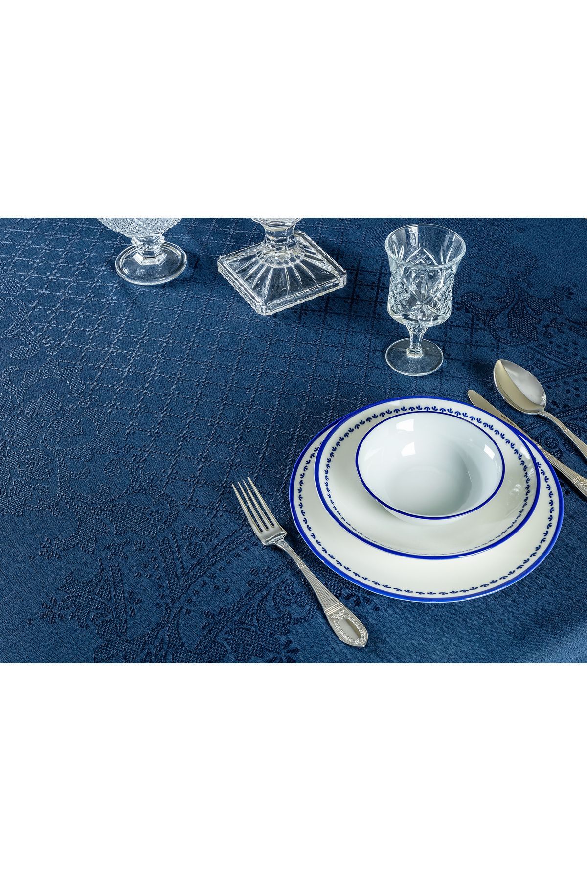 رومیزی آبی پارچه میز والری دریایی 160x300 سانتی متر Madame Coco