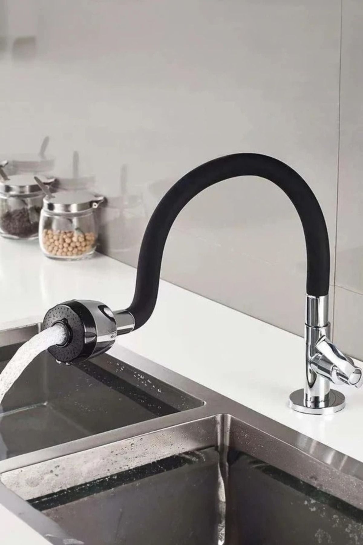 Qirora-2-Function Spiral Faucet Head with Colorful Silicone Swivel Head - Black (4614) 2