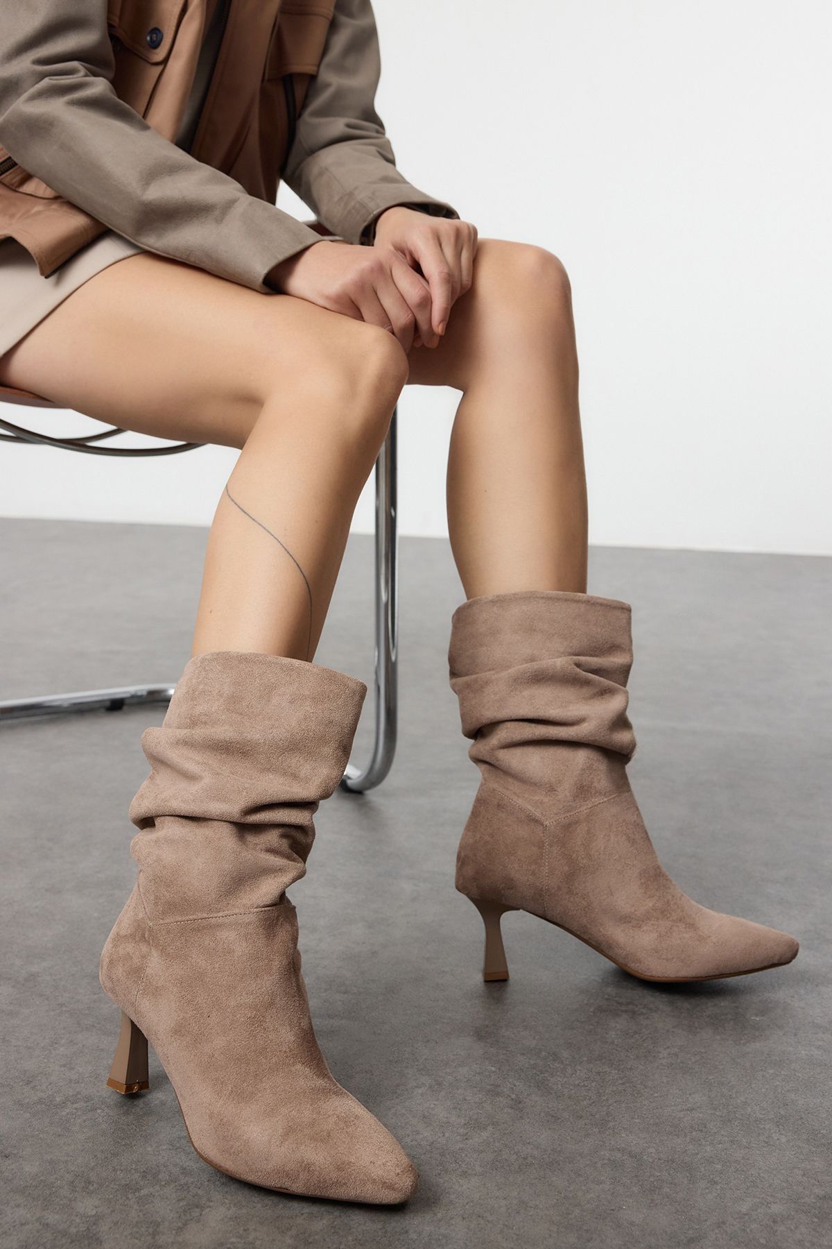 TRENDYOL SHOES Damskie Buty Z Mieszkiem Z Norek - Cienki Obcas, Takaw25cz00010 Kobieta - 38