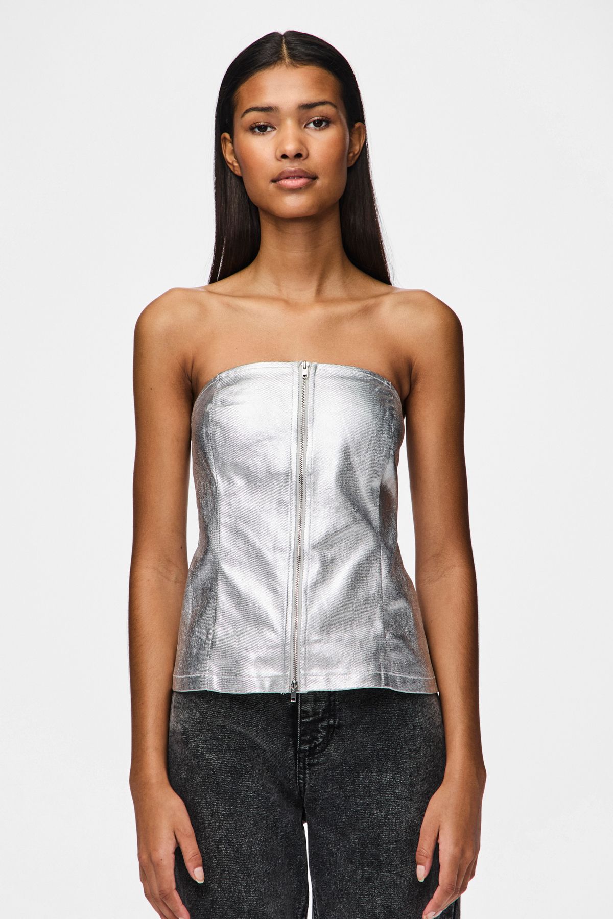 PIECES-WOV CO100 Model – Wiederaufgeschnittene Bluse mit offenem Halsausschnitt für Damen 4