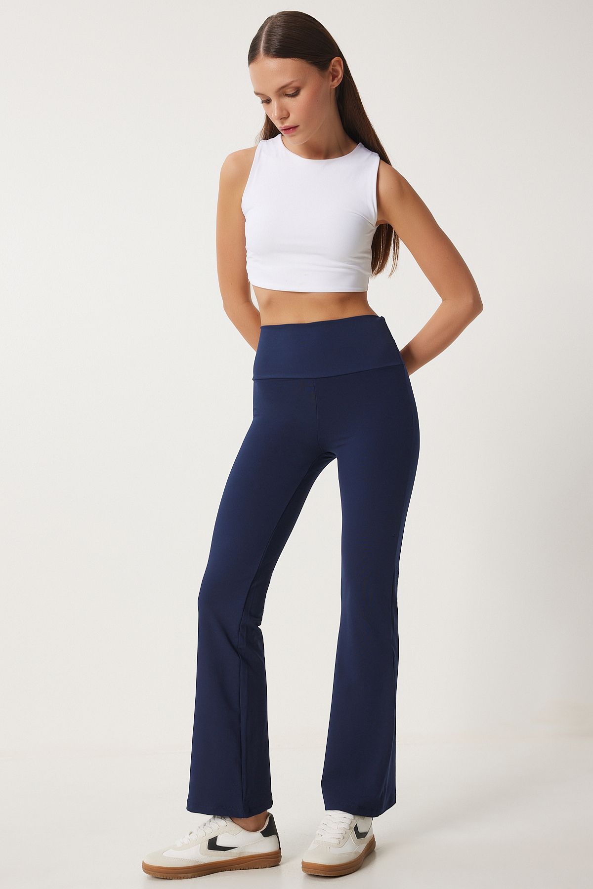 Happiness İstanbul Damskie Granatowe Legginsy Z Wysokim Stanem I Hiszpańskimi Nogawkami Ub00294 Kobieta - 40