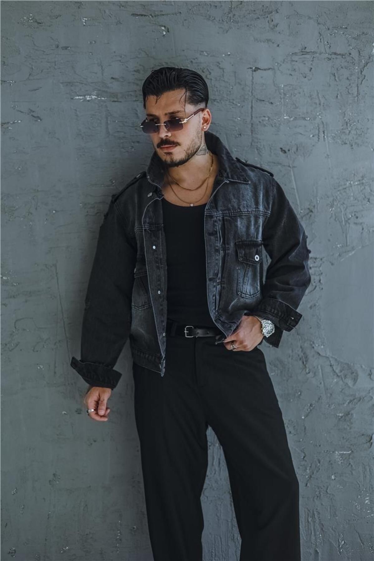 OUTFİT MAN-Men's Oversize Black Denim Jacket - Washed Street Design 5