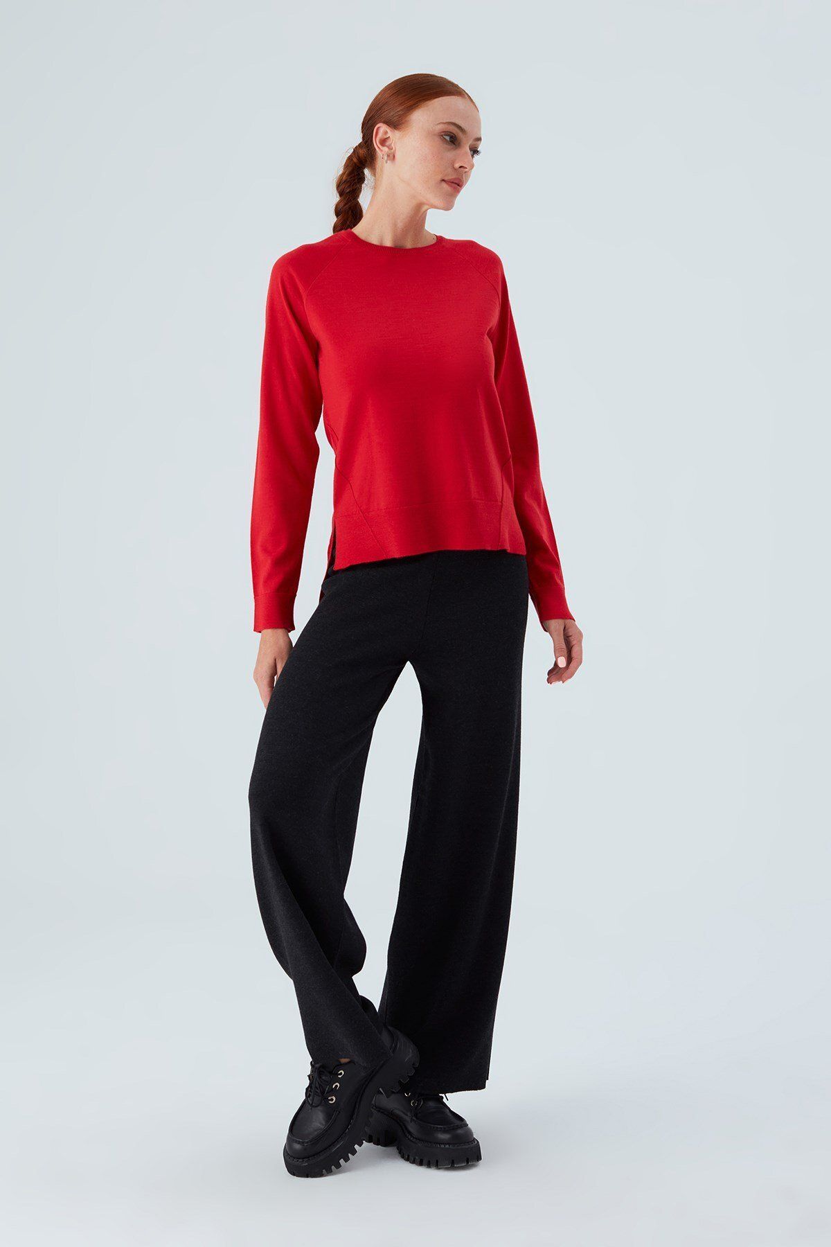 Peraluna-Dámsky úpletový sveter Vanessa - Merino Wool Slit Red 1