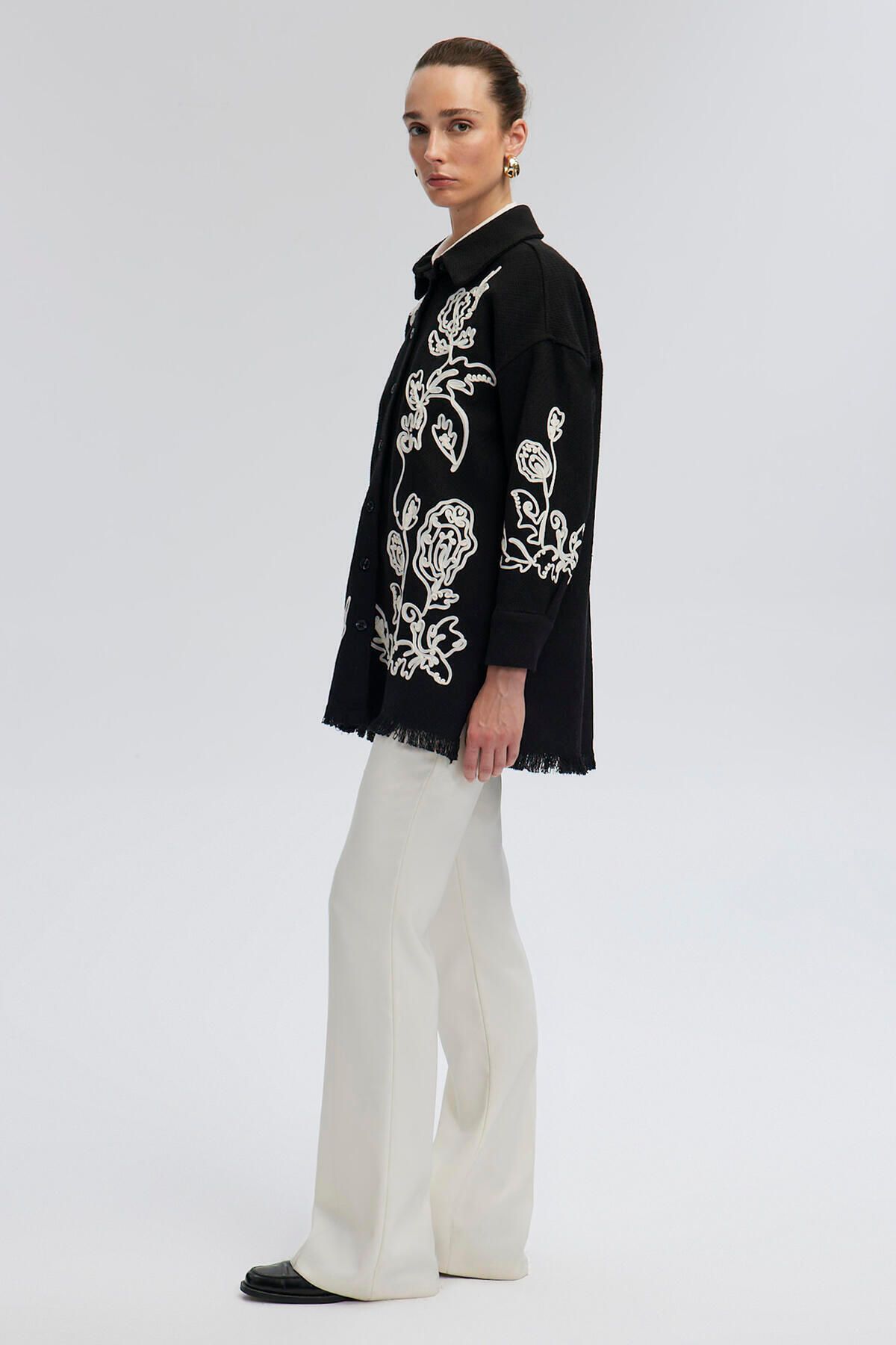Touché Privé-Gestickte Jacke mit Quastendetails 3
