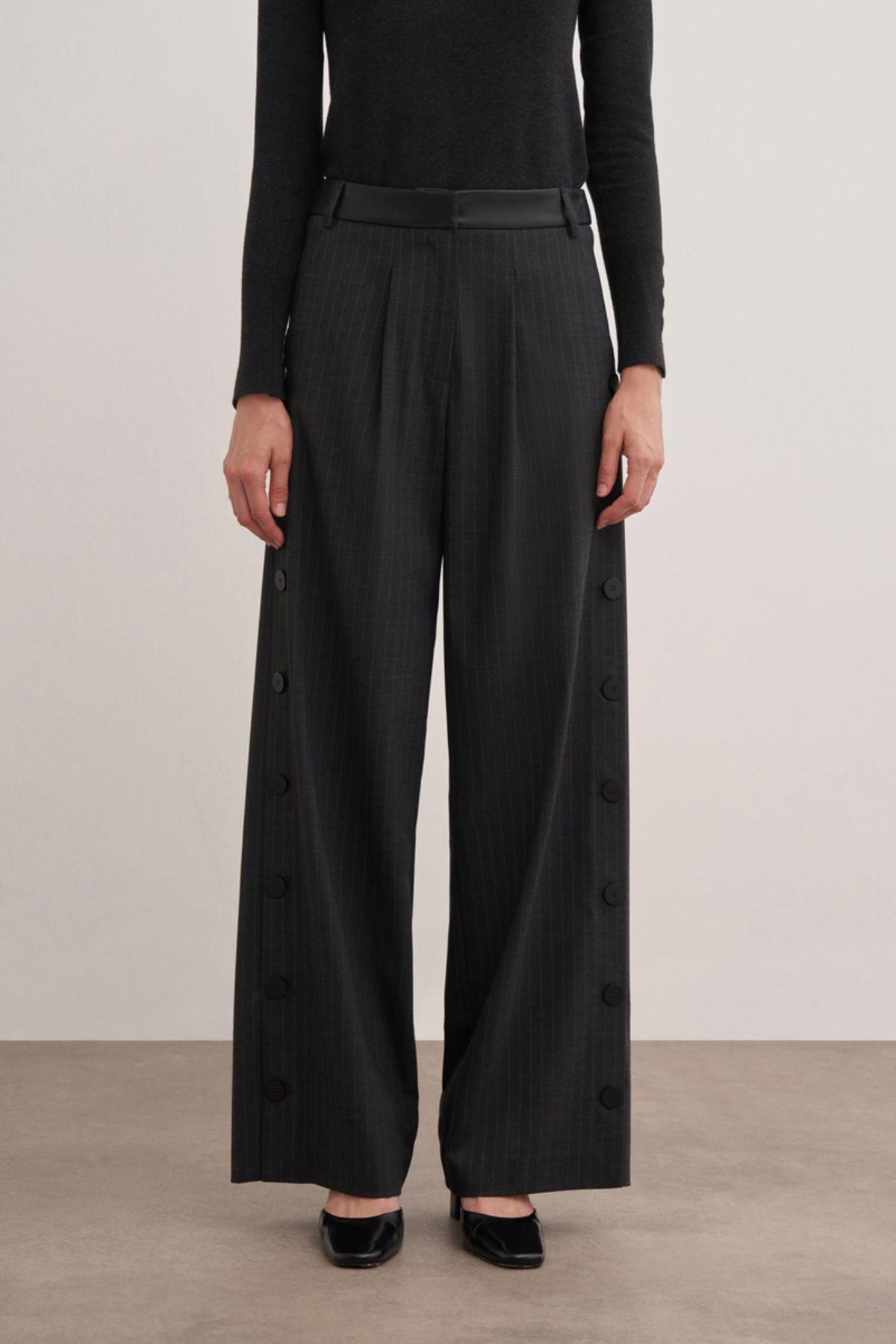 Aker-Wide Leg Trousers 3