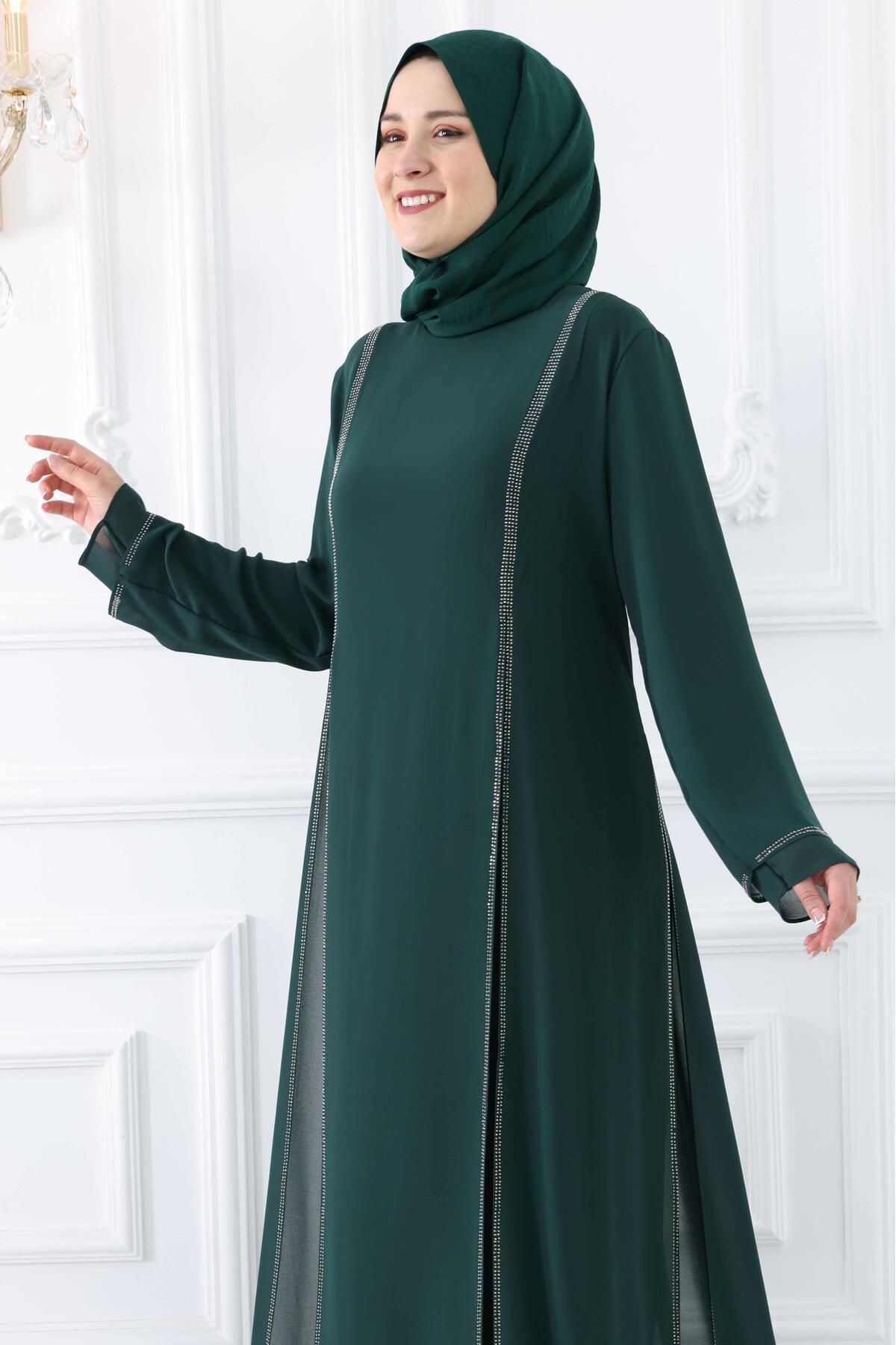 Amine Hüma-Lavin Hijab Evening Dress Emerald 3