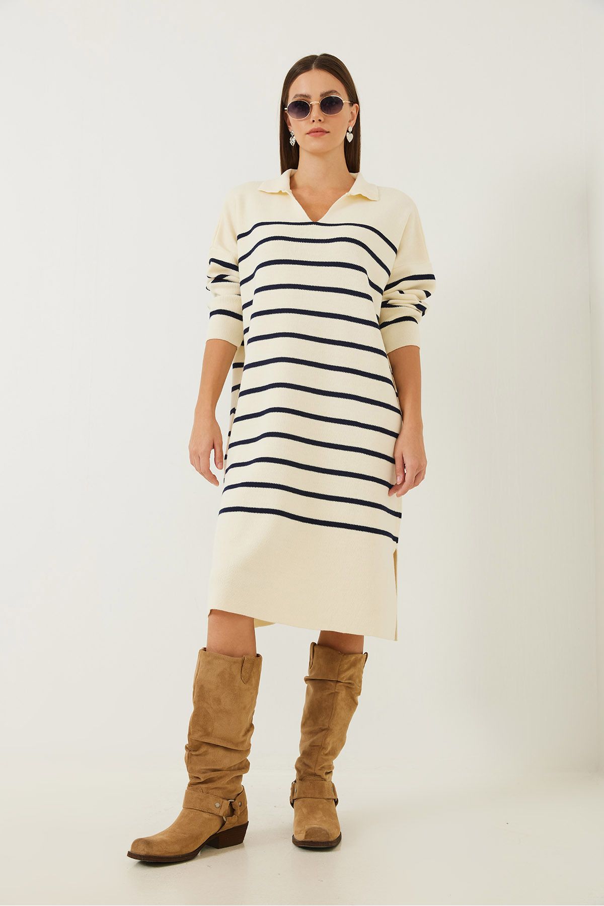 Bianco Lucci-Women's V-Neck Side Slit Striped Knitwear Dress 4