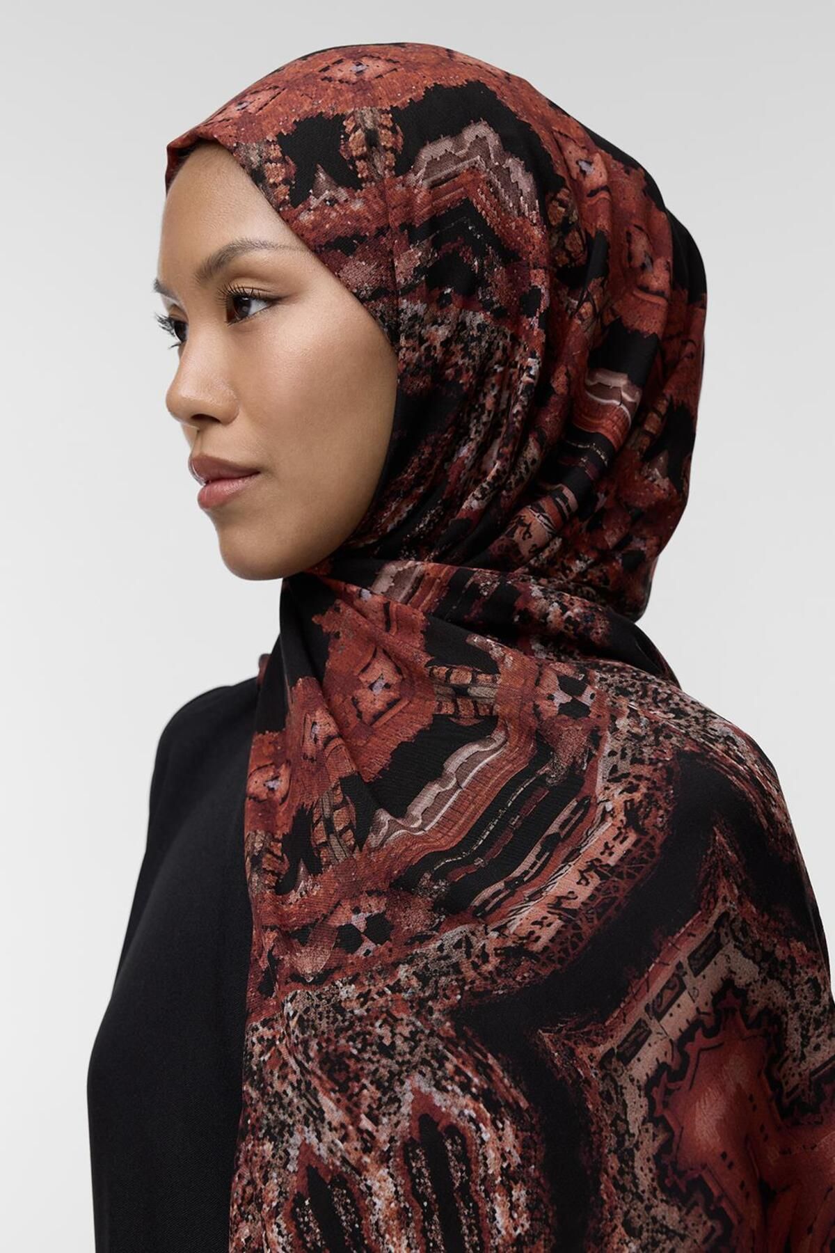 Qef-Nisha Patterned Deluxe Shawl 3