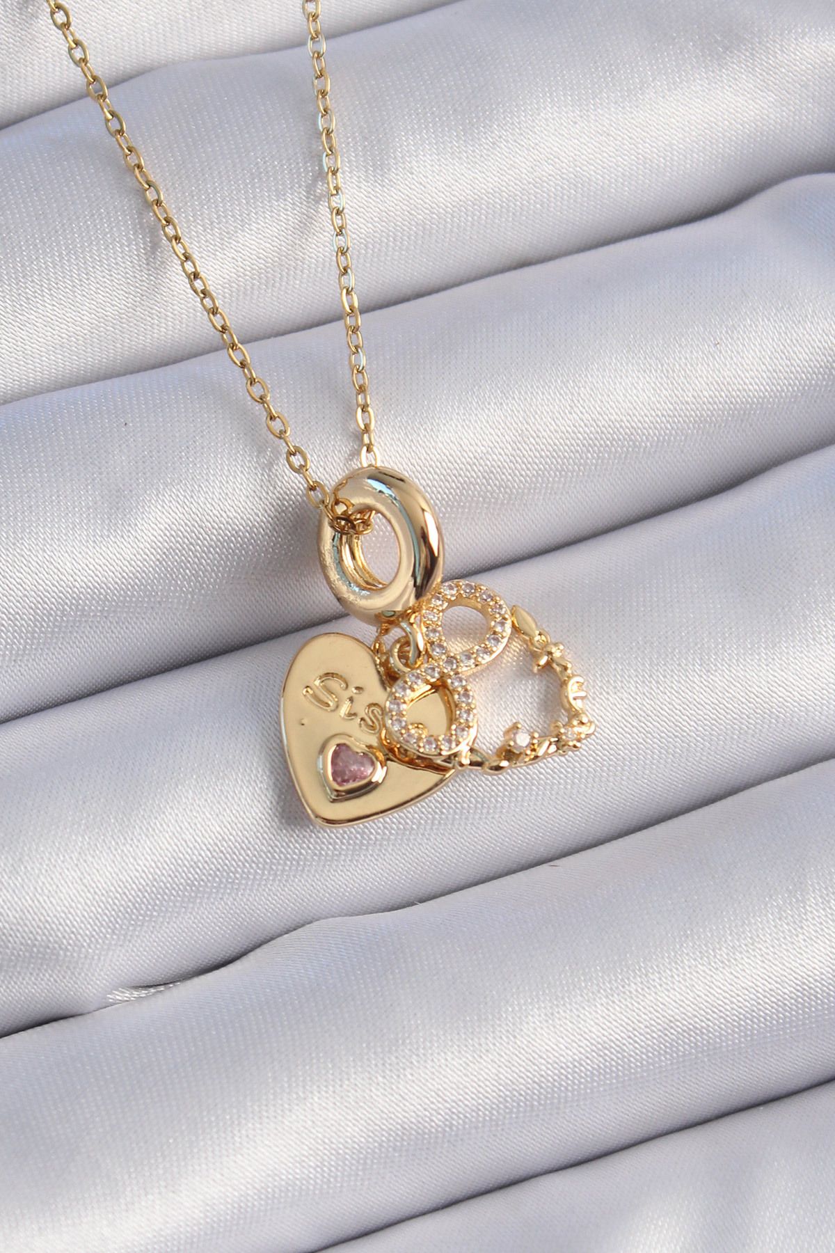 Clariss 316L Çelik Gold Renk Zirkon Taşlı Sonsuzluk Kalp Figür Charm Model Kadın Kolye