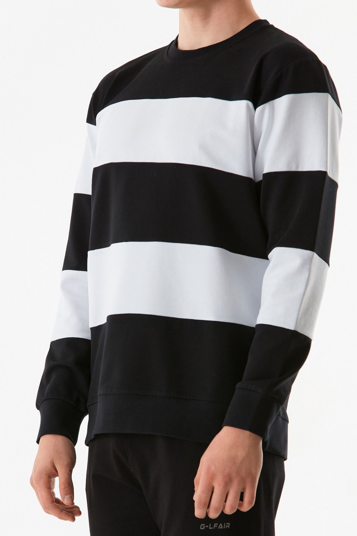 Fulla Moda-Color Blocked Crew Neck Sweatshirt 7