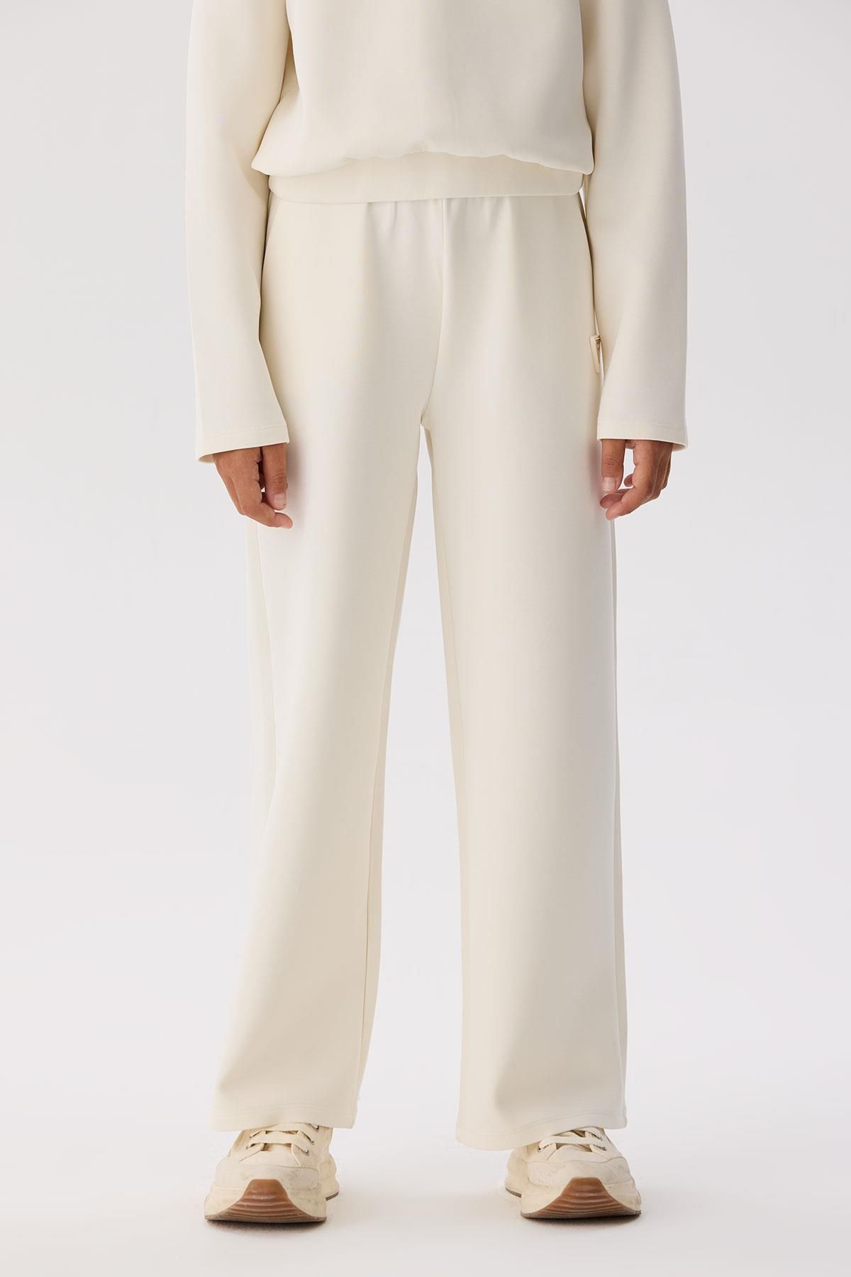 Guess-Bg Store Girl's Cream Sweatpants 2