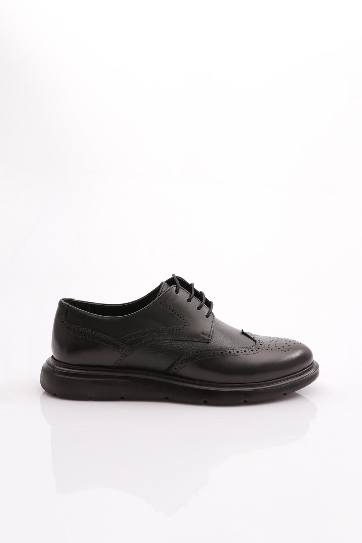 DGN-P101 Men's Classic Shoes 1