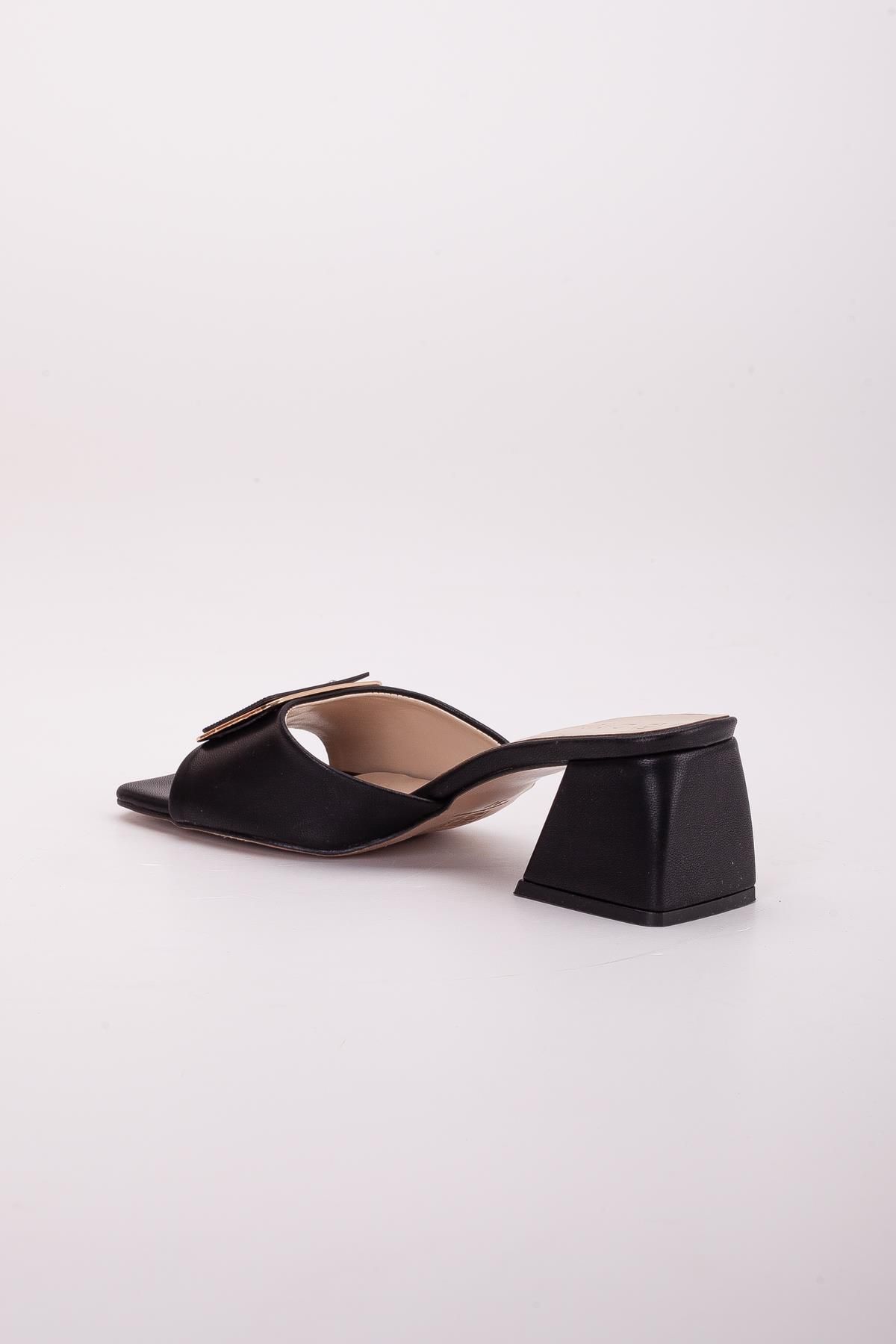 Dilimler Ayakkabı-Black Women's Slippers - Square Jewelled, Buckle Skin, Thick Heel 5